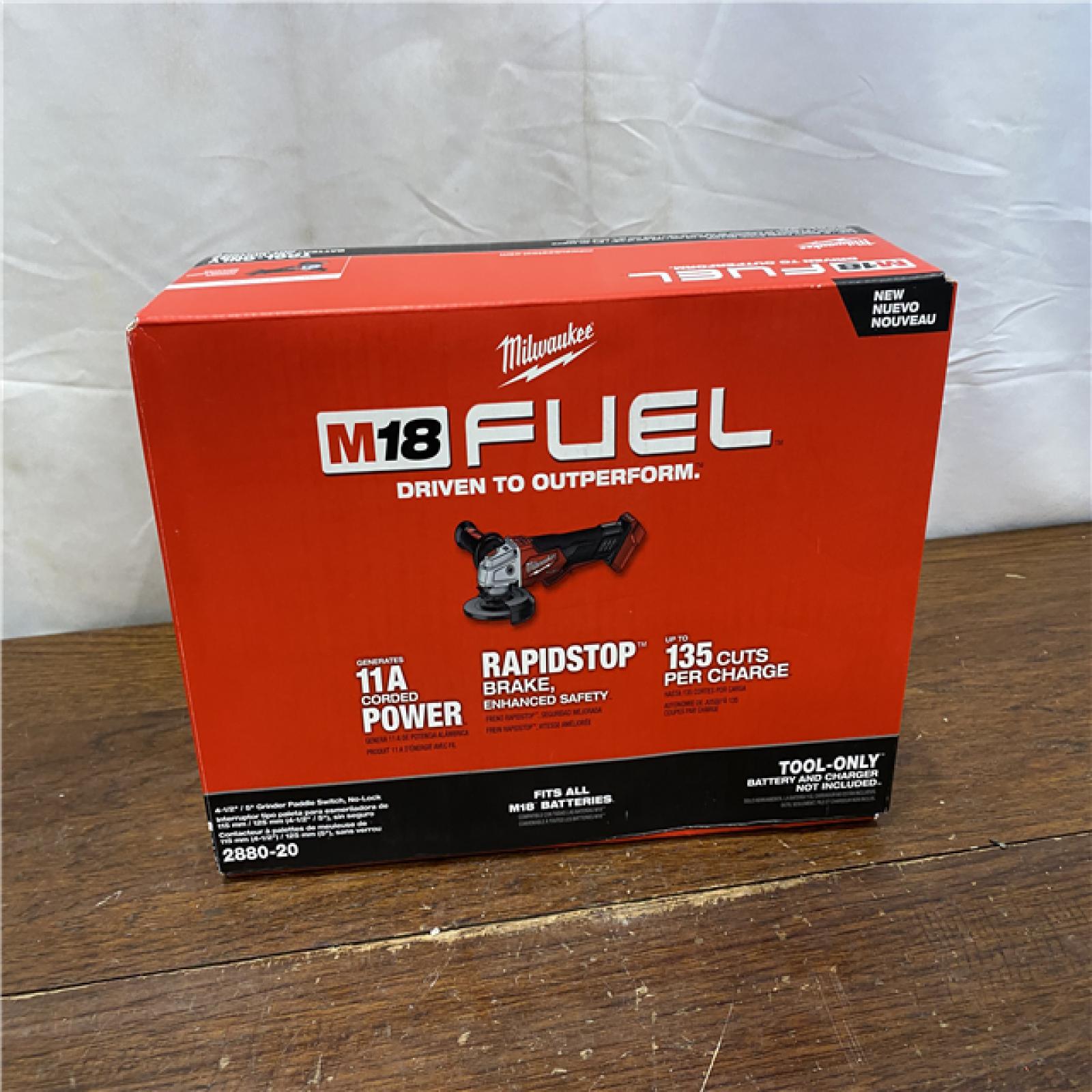 NEW Milwaukee 2880-20 M18 FUEL 18-Volt Lithium-Ion Brushless Cordless 4-1/2 in./5 in. Grinder W/Paddle Switch (Tool-Only)