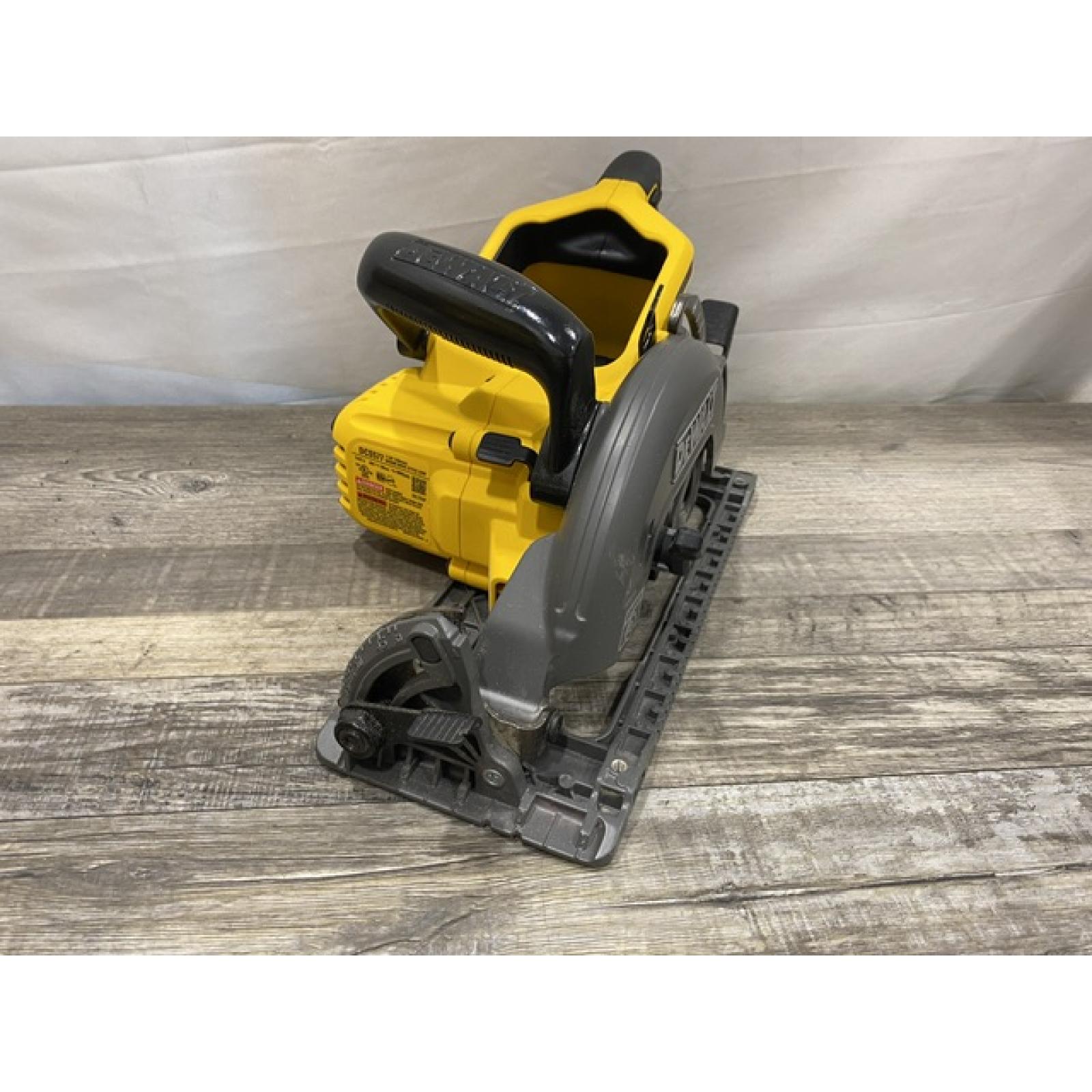 AS-IS DEWALT FLEXVOLT 60V MAX Cordless Brushless 7-1/4 in. Wormdrive Style Circular Saw (Tool Only)