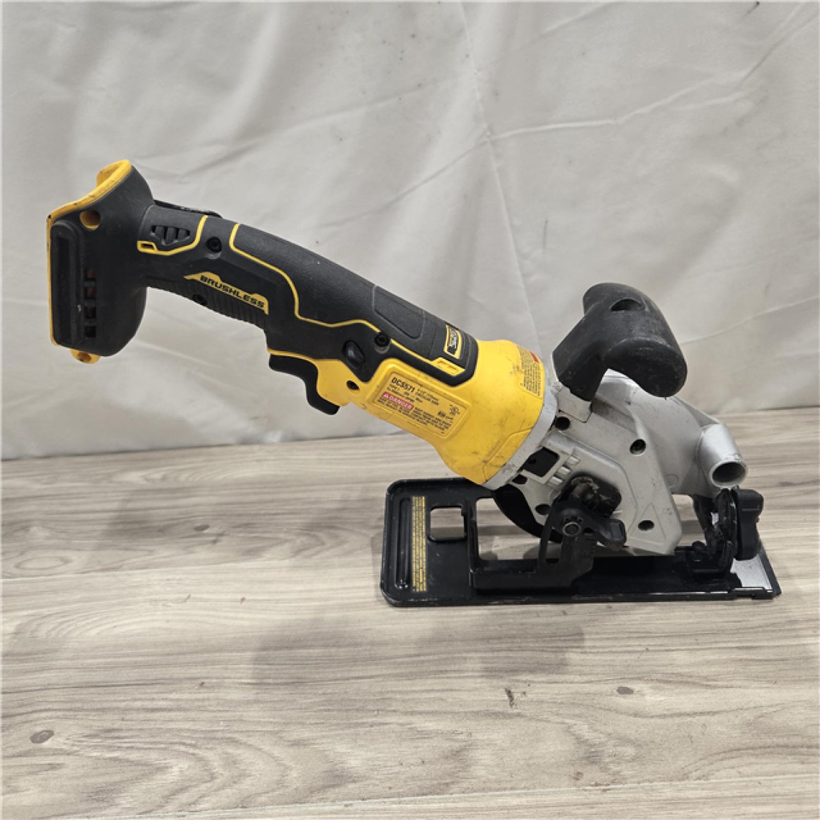 AS-IS DEWALT ATOMIC 20V MAX Cordless 4-1/2 in. Circular Saw (Tool Only)