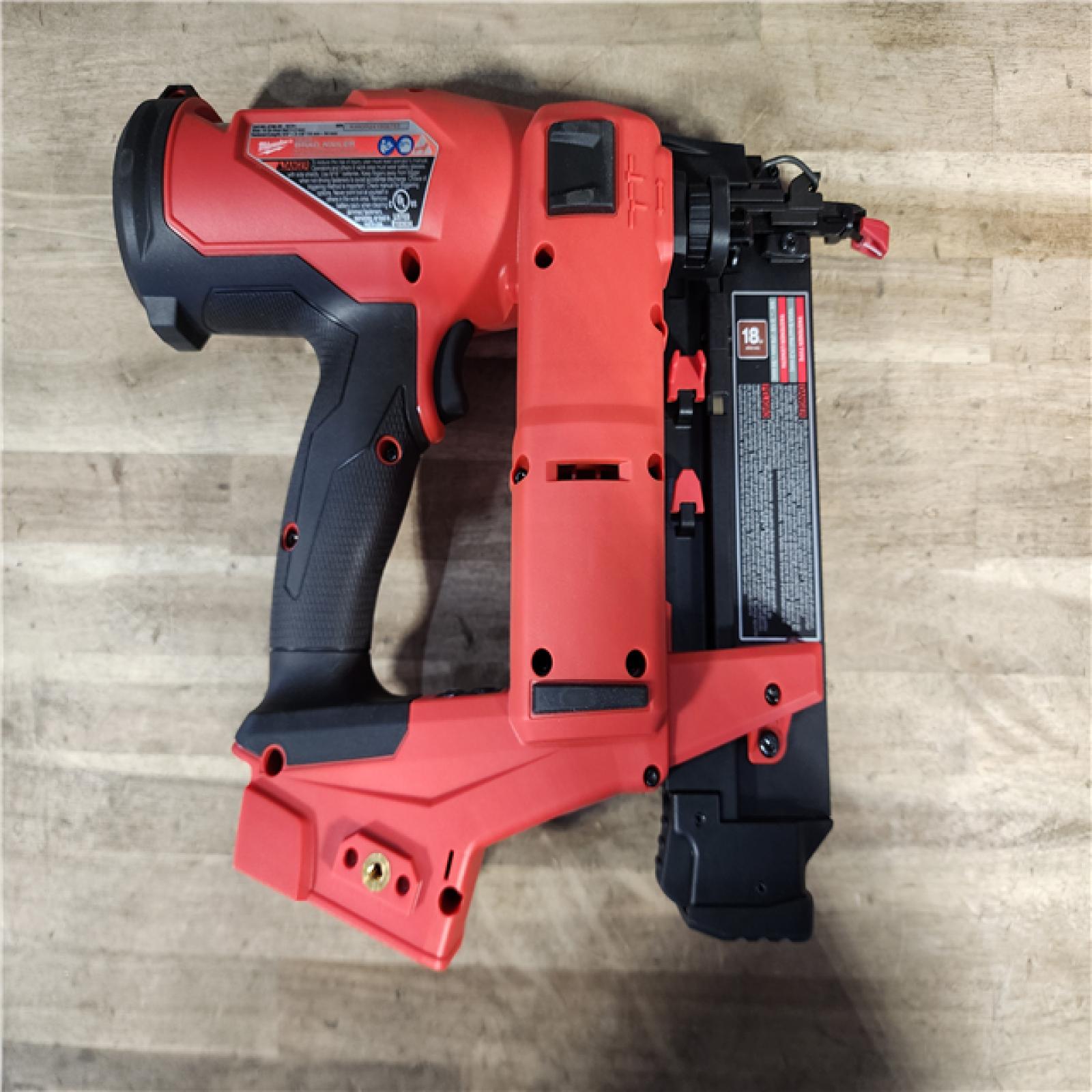 HOUSTON LOCATION - AS-IS Milwaukee M18 Fuel 18V Brushless 18-Gauge Brad Nailer 2746-20 (Bare Tool)