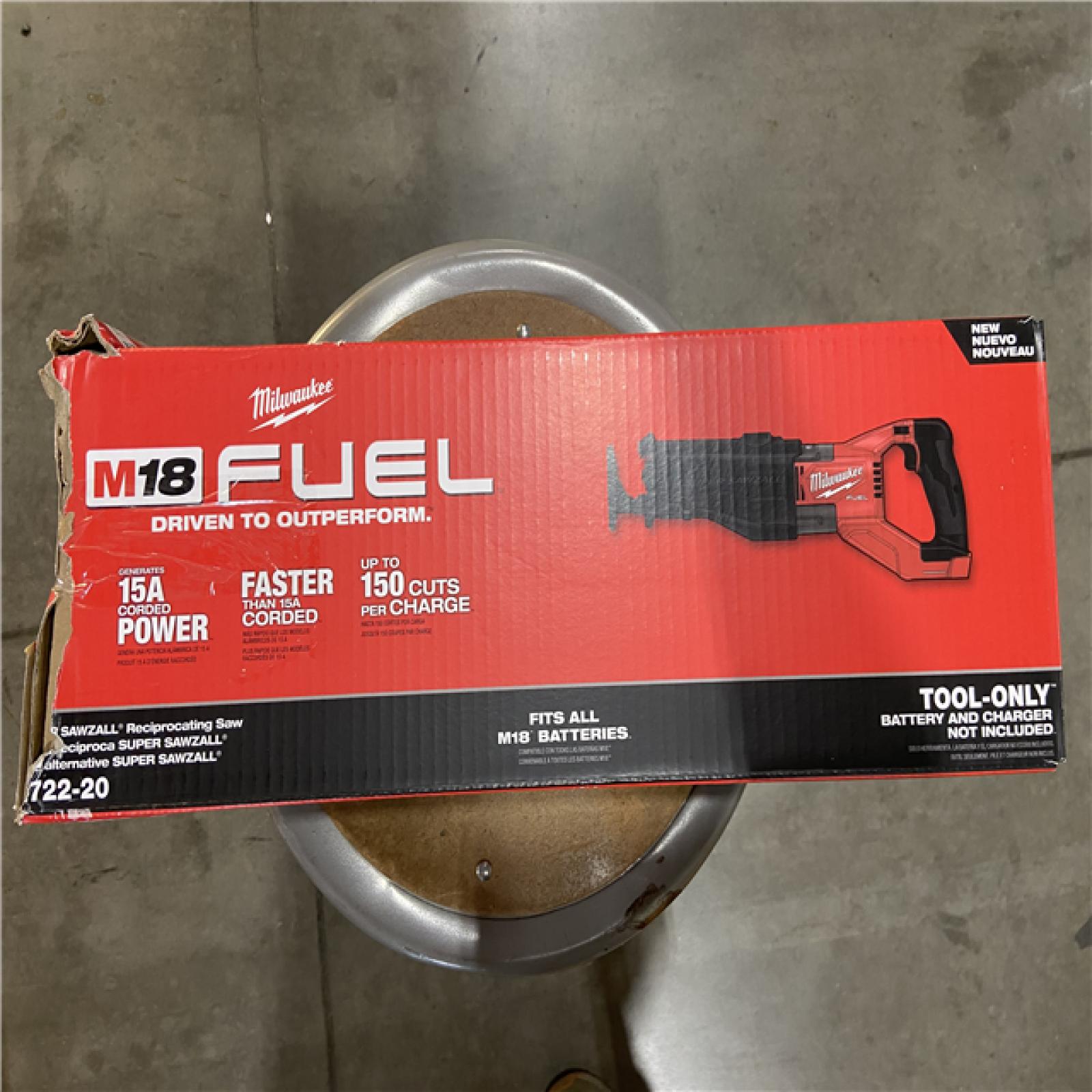 LIKE NEW! - Milwaukee M18 FUEL 18V Lithium-Ion Brushless Cordless Super SAWZALL Orbital Reciprocating Saw (Tool-Only)