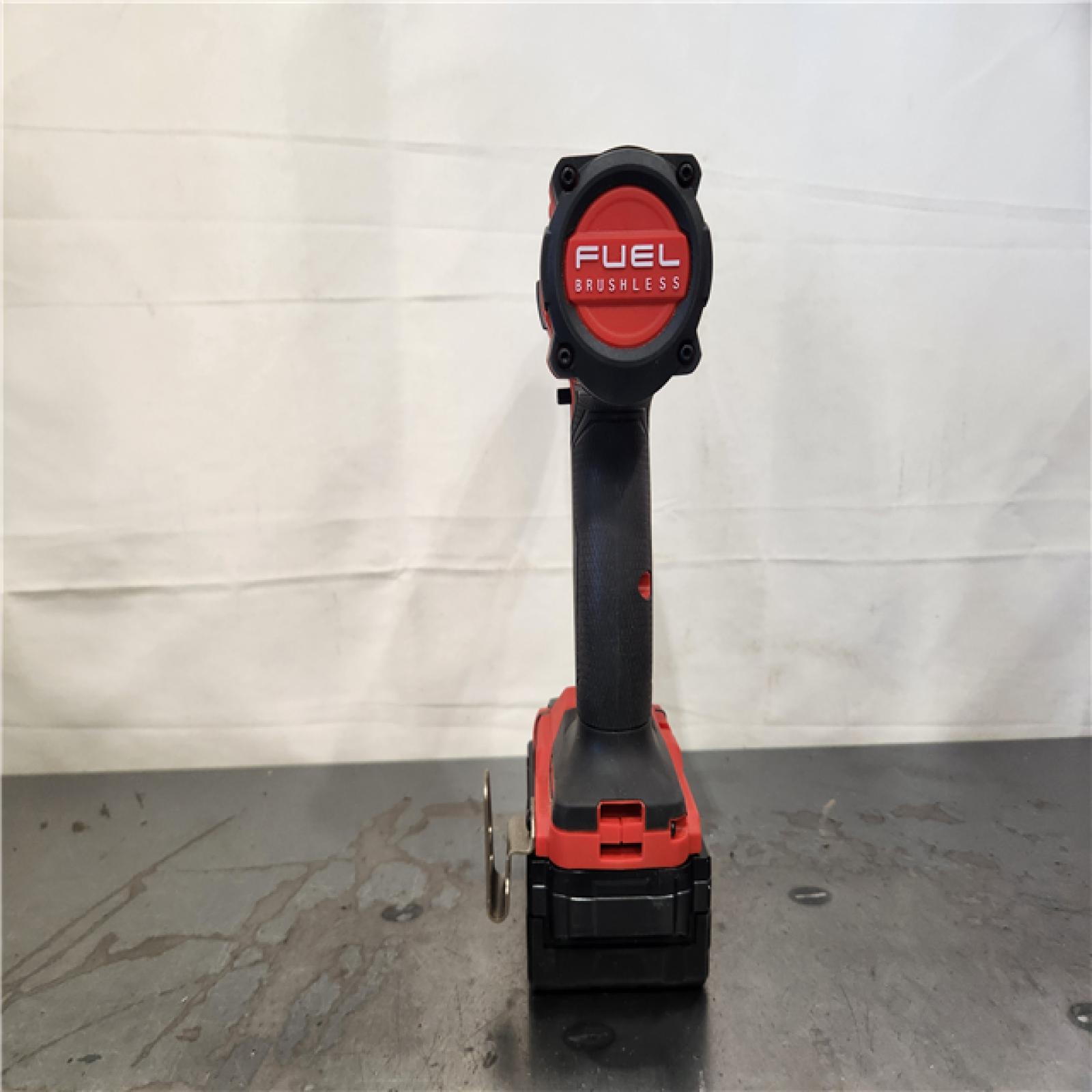 AS-IS- Milwaukee FUEL 18V Lithium-Ion Brushless Cordless 1/2 in. Hammer Drill Driver Kit