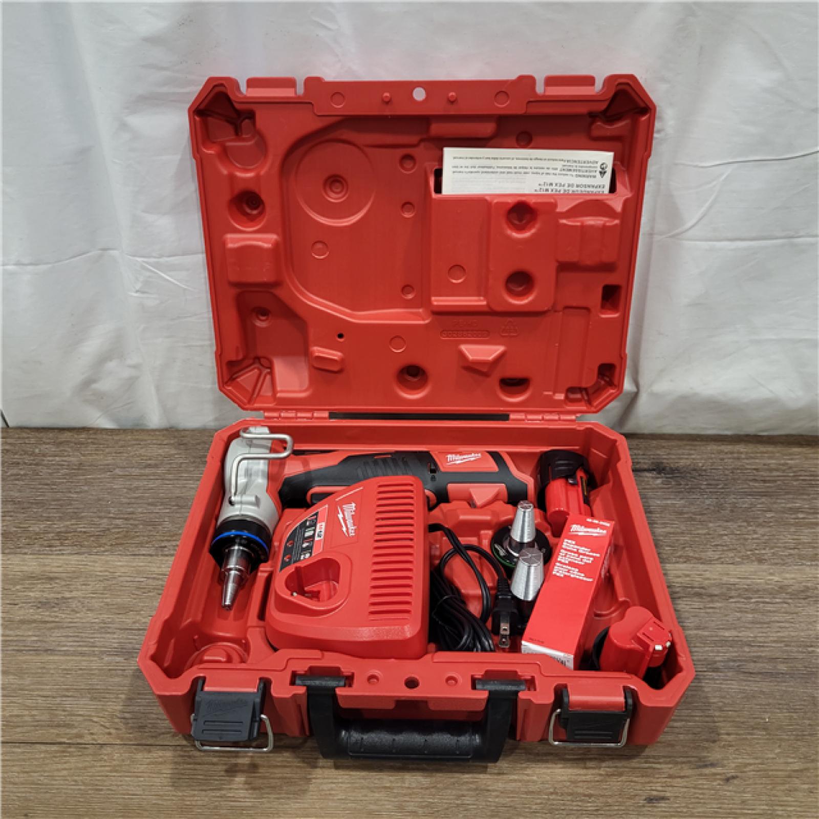 M12 12-Volt Lithium-Ion Cordless ProPEX Expansion Tool Kit W/(2) 1.5Ah Batteries, (3) Expansion Heads & Packout Tool Box M12 12-Volt Lithium-Ion Cordless ProPEX Expansion Tool Kit W/(2) 1.5Ah Batteries, (3) Expansion Heads & Packout Tool Box