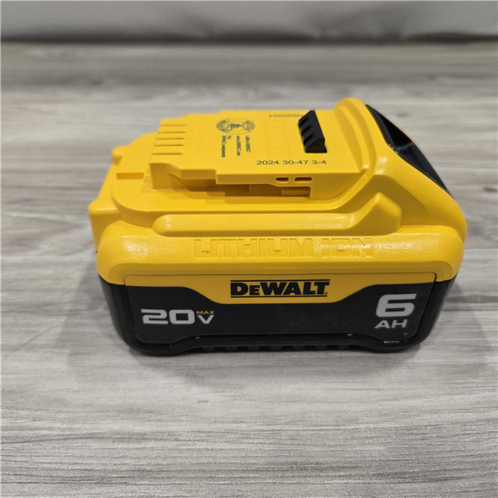 LIKE NEW! - DEWALT 20V  MAX XR Premium Battery Pack 6.0Ah