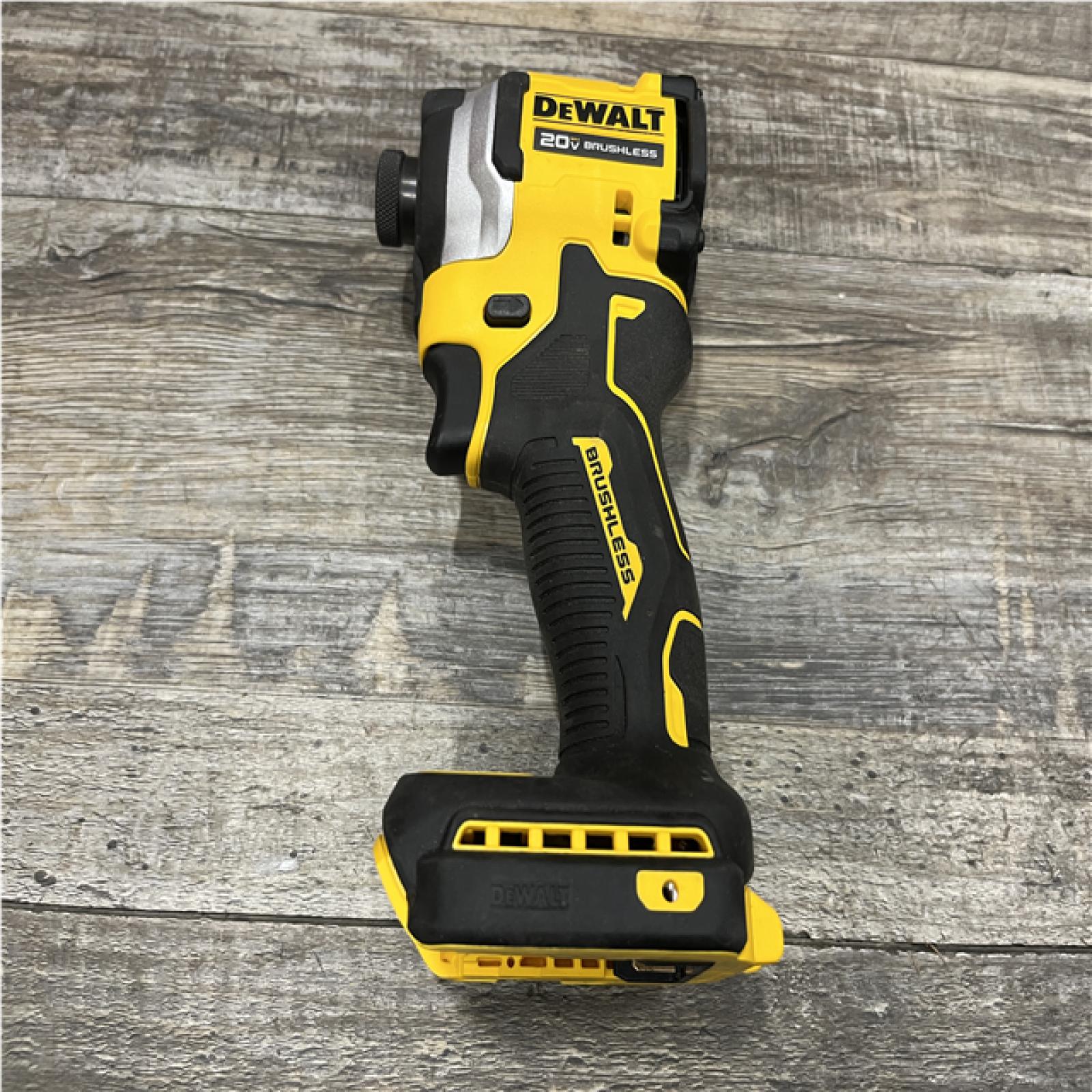 AS-IS DEWALT ATOMIC 20V MAX Lithium-Ion Cordless 1/4 in. Brushless Impact Driver Kit