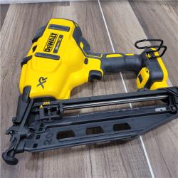 AS-IS  DeWalt  20V 16 Gauge Cordless Angled Finish Nailer Kit W/ 1 Ah Battery