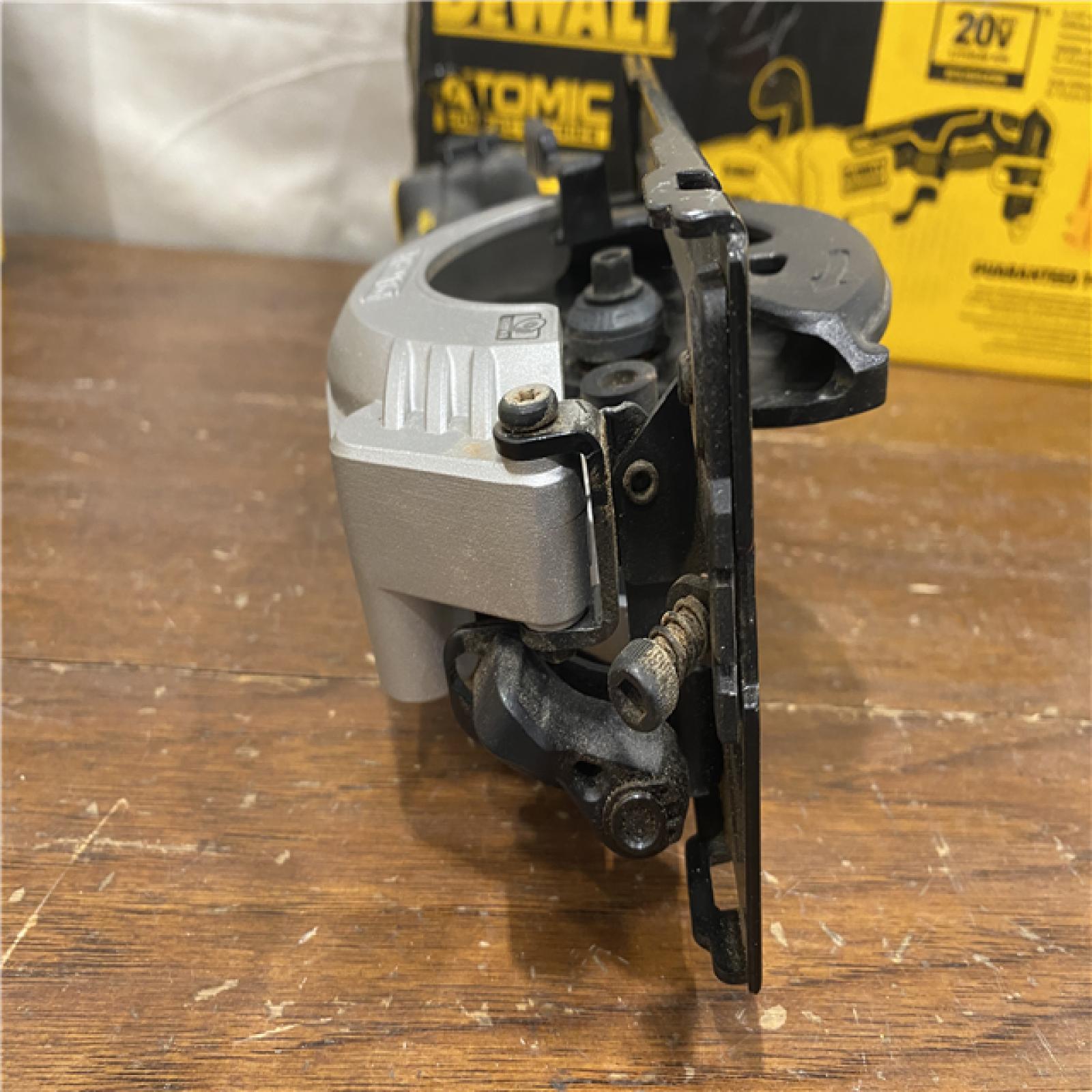 AS-IS DEWALT ATOMIC 20V MAX Cordless Brushless 4-1/2 in. Circular Saw (Tool Only)