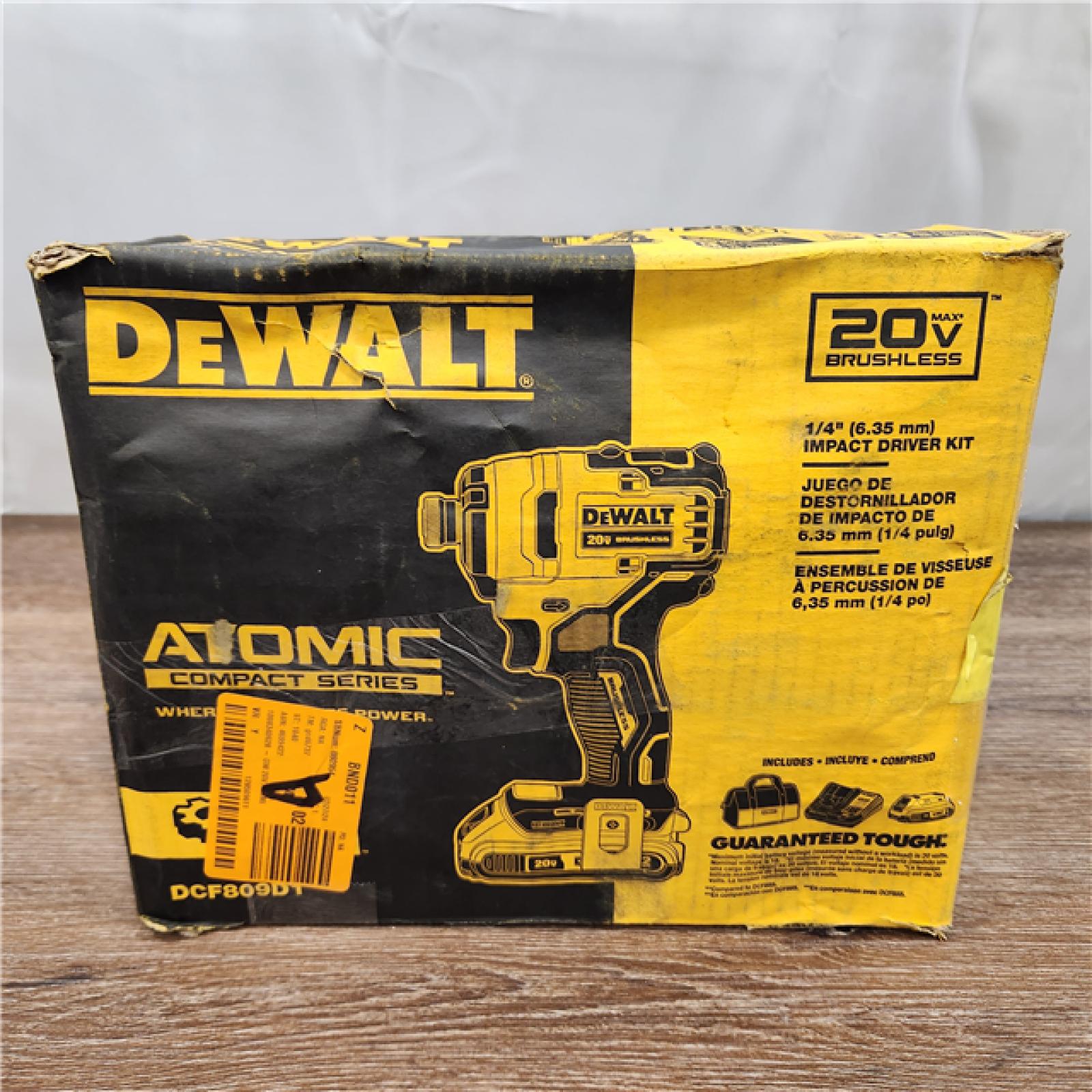 AS-IS DeWalt DCF809D1 20V Cordless 1/4  Impact Driver Kit W/ Battery  Charger and Bag