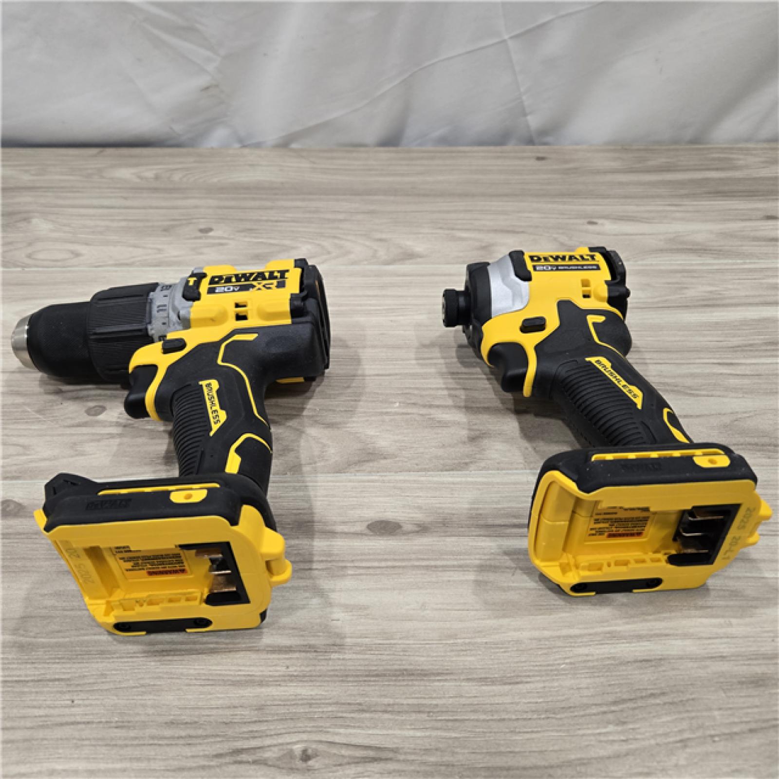 AS-IS DEWALT 20V MAX XR Hammer Drill/ Impact Driver Kit