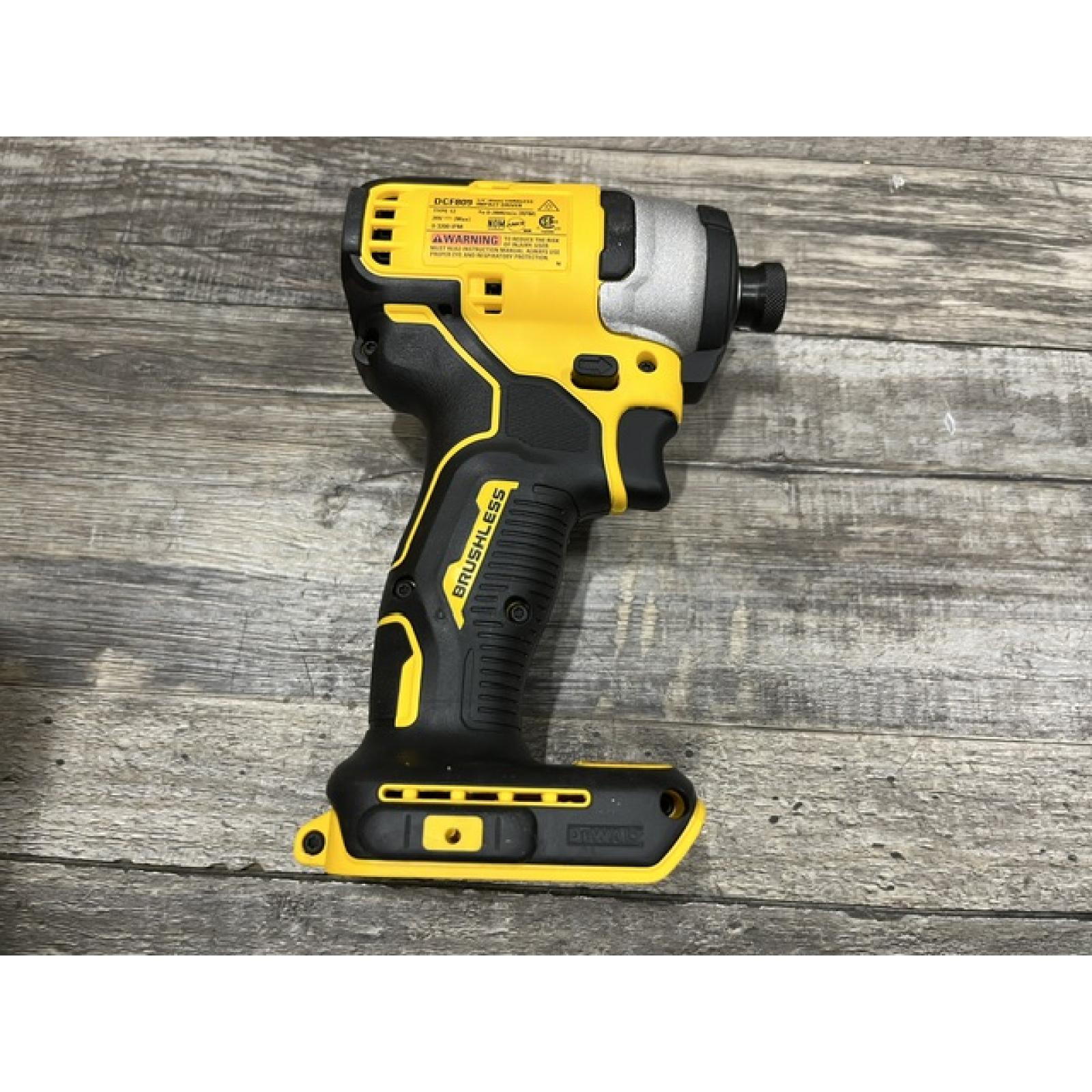 AS-IS DEWALT Atomic 20V Max Lithium-Ion Brushless Cordless Compact 1/4 in. Impact Driver Kit