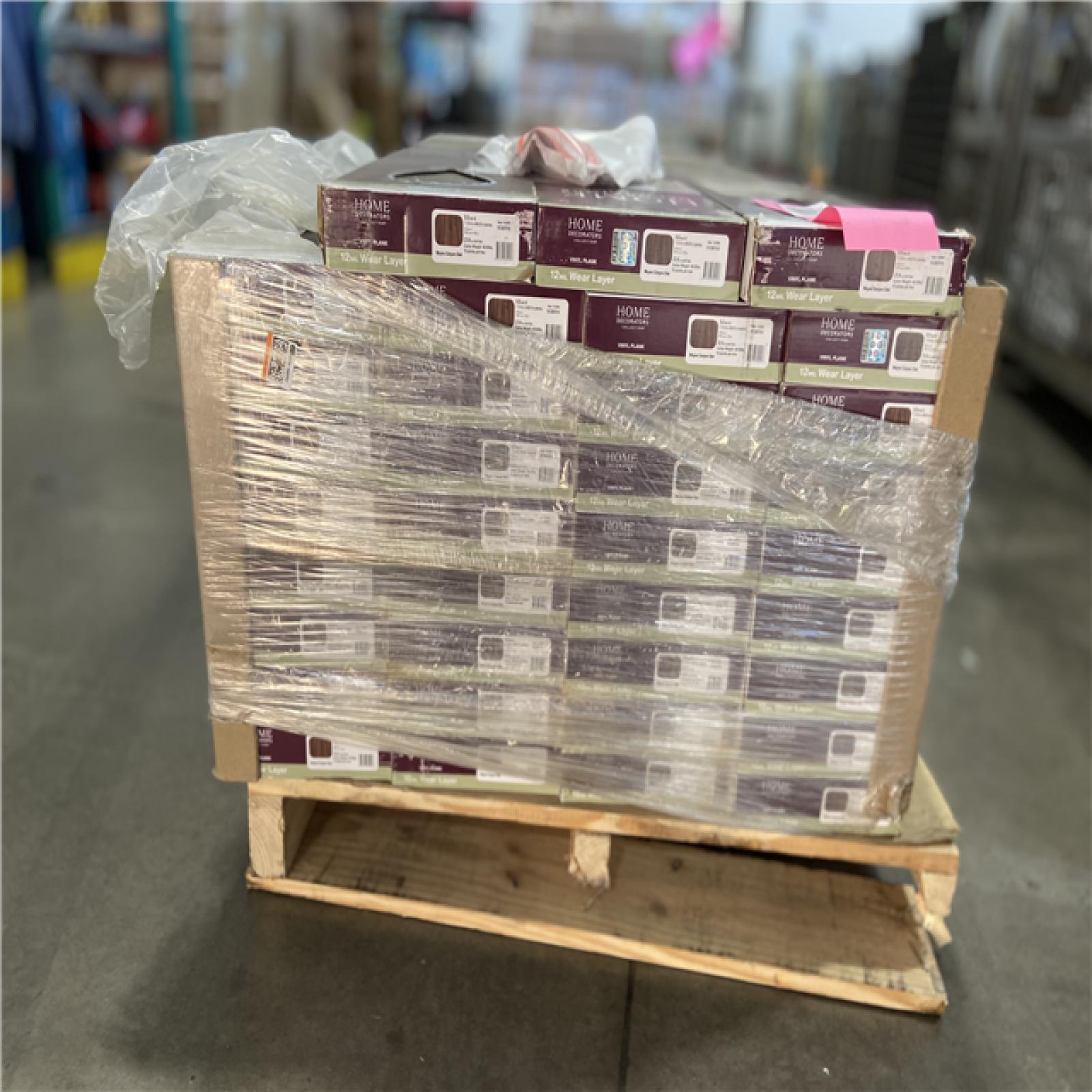 DALLAS LOCATION - HOME DECORATORS 12 MIL WEAR LAYER VINYL PLACK PALLET -(35 CASES)