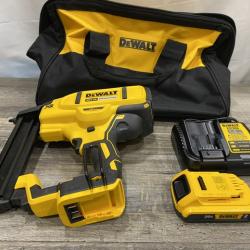 AS-IS DEWALT 20V MAX XR Lithium-Ion Cordless 18-Gauge Narrow Crown Stapler Kit