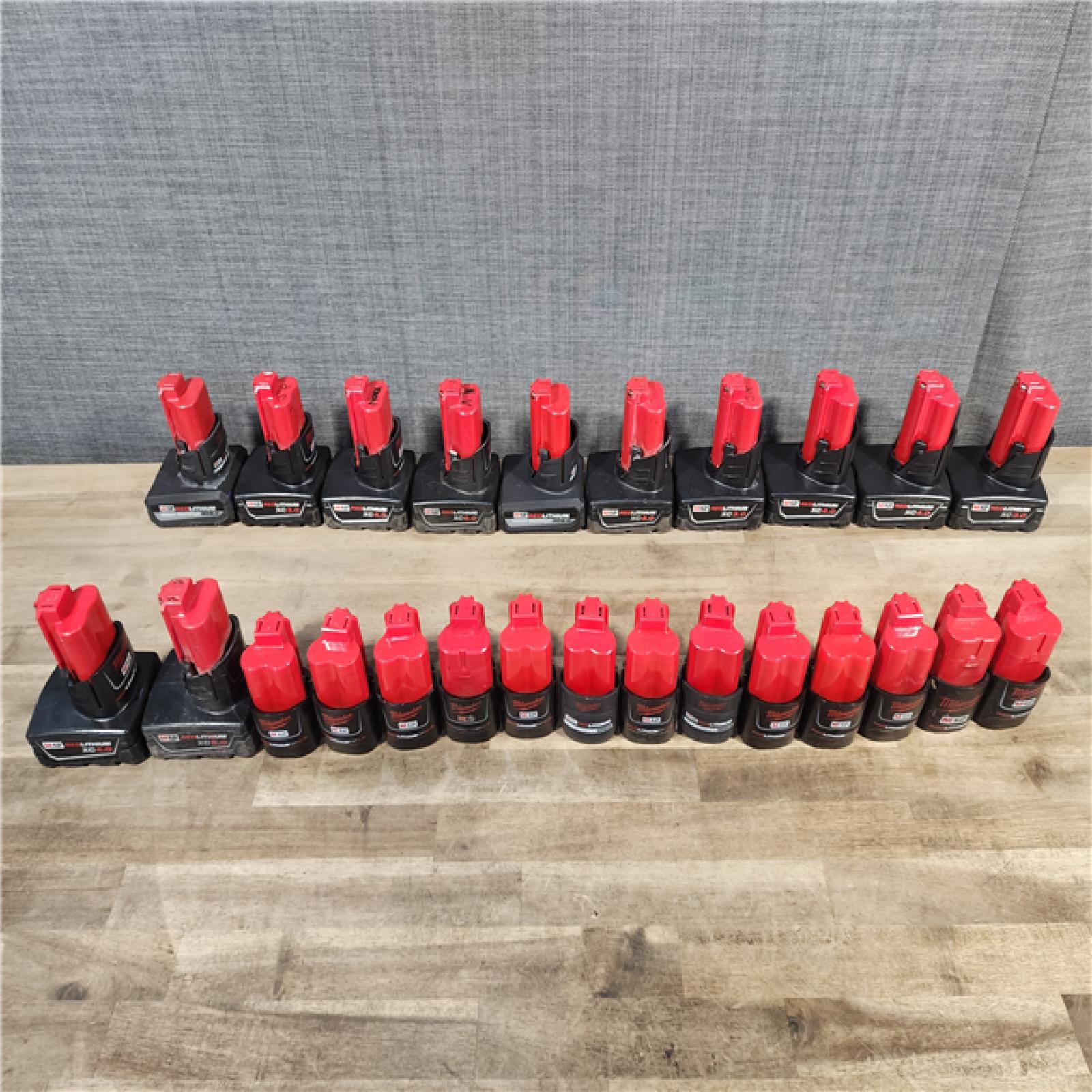 HOUSTON LOCATION - AS-IS MILWAUKEE BATTERY PACK QTY - 25