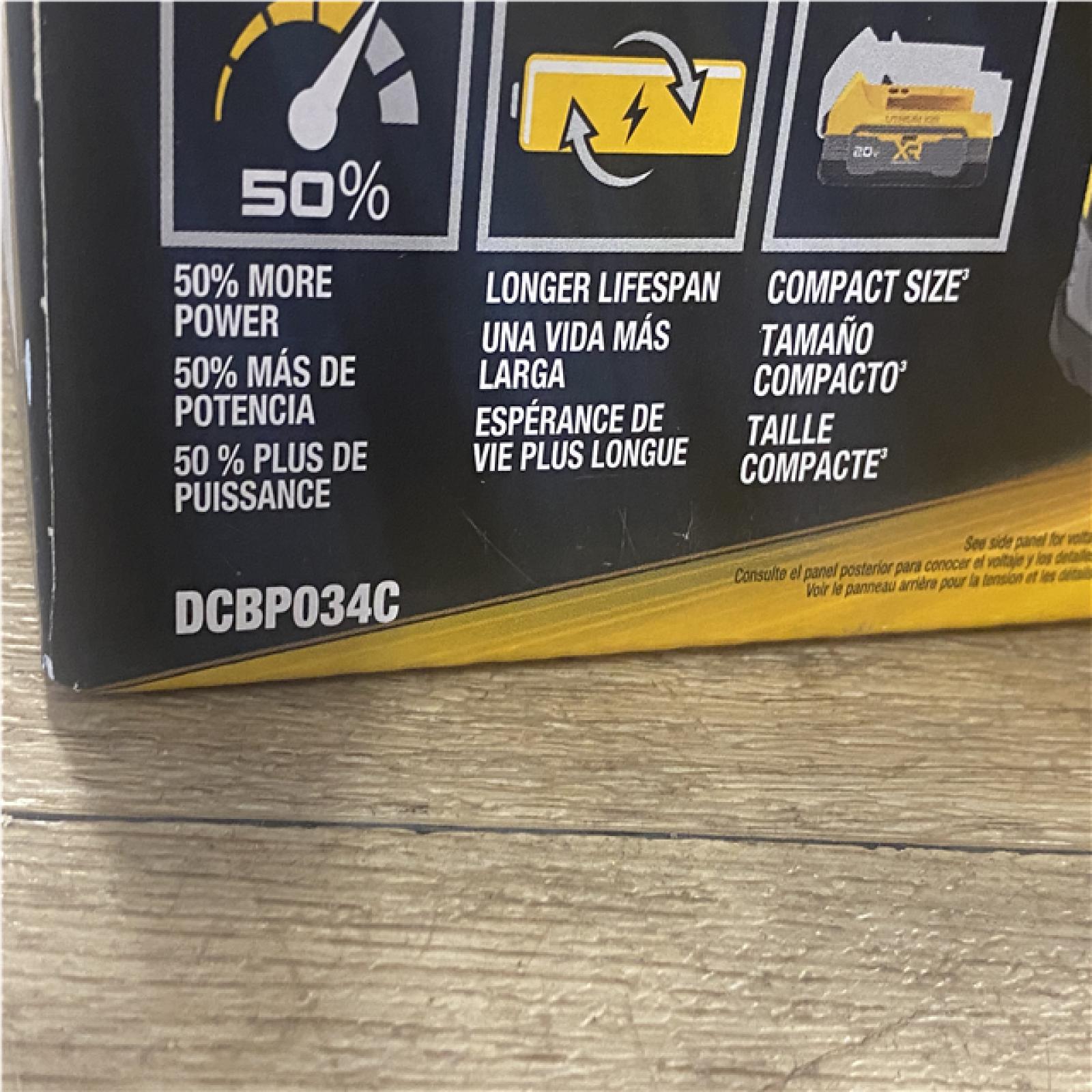 NEW DEWALT 20V MAX XR POWERSTACK Lithium-Ion Battery Starter Kit with 1.7Ah Battery and Charger