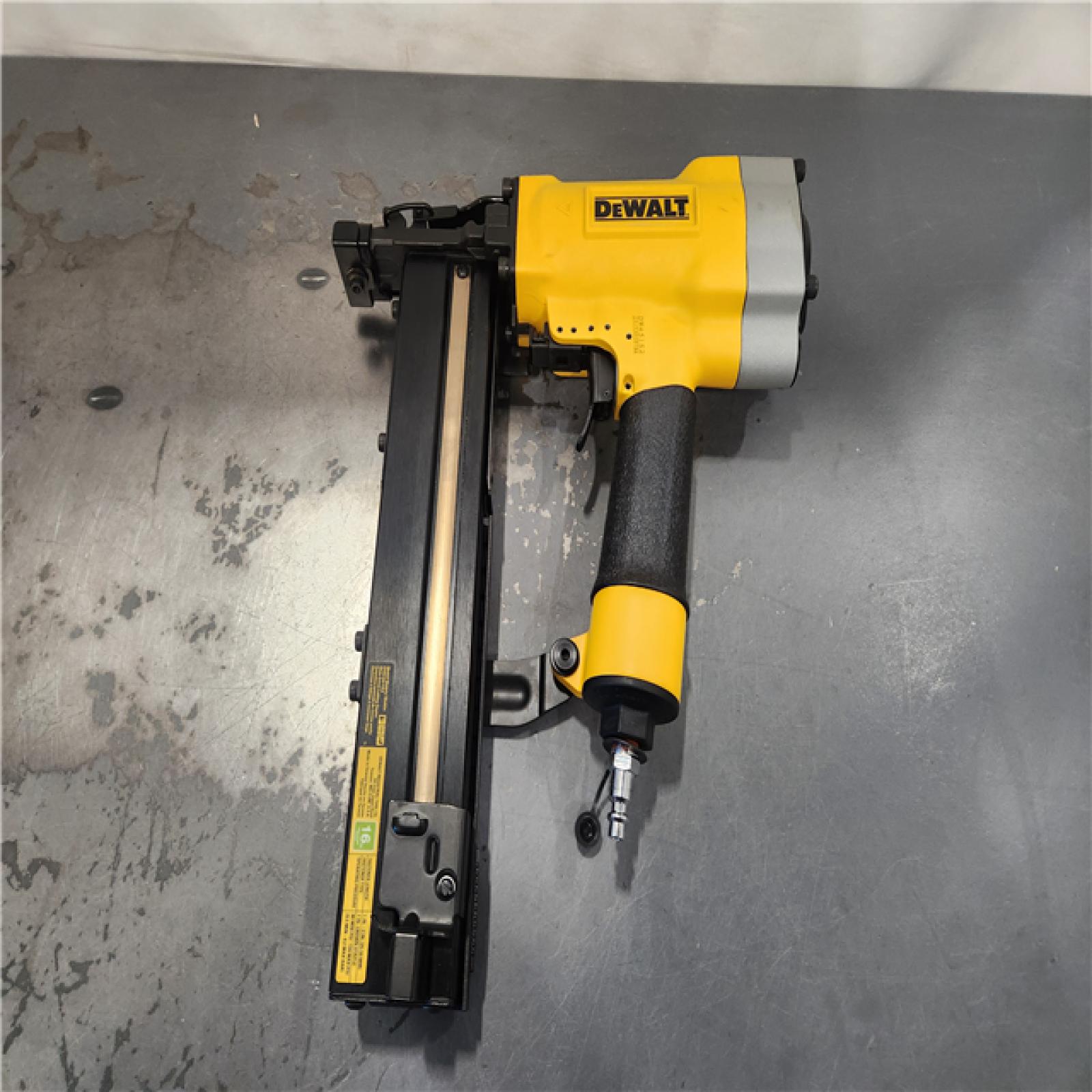 AS-IS- DeWalt 16 Gauge 1 Crown 2 Lathing Stapler