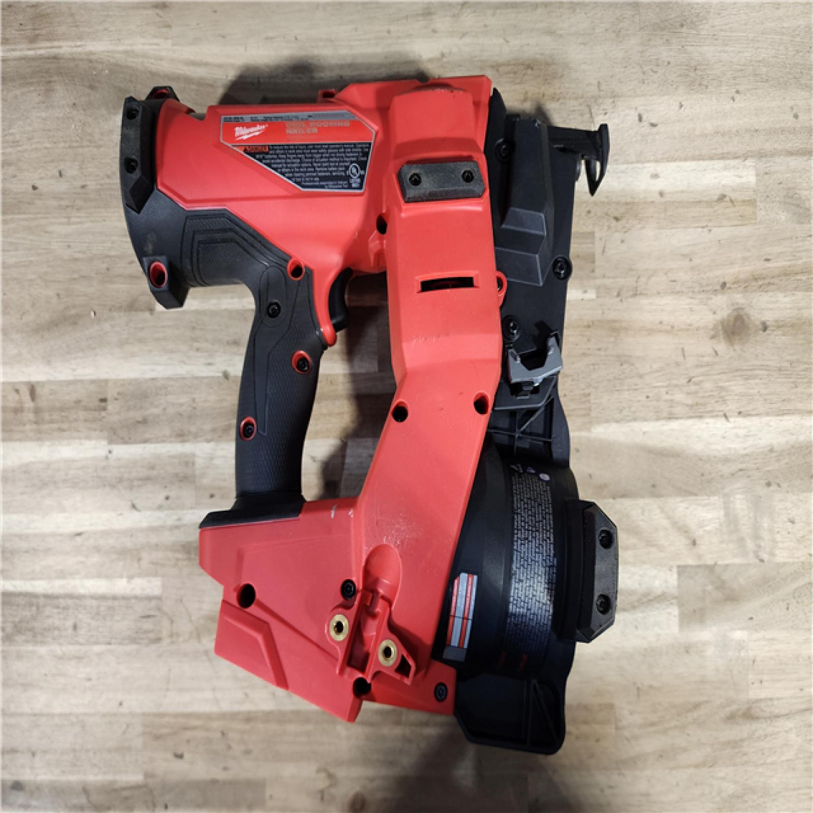HOUSTON LOCATION - AS-IS Milwaukee M18 FUEL Coil Roofing Nailer (TOOL ONLY)
