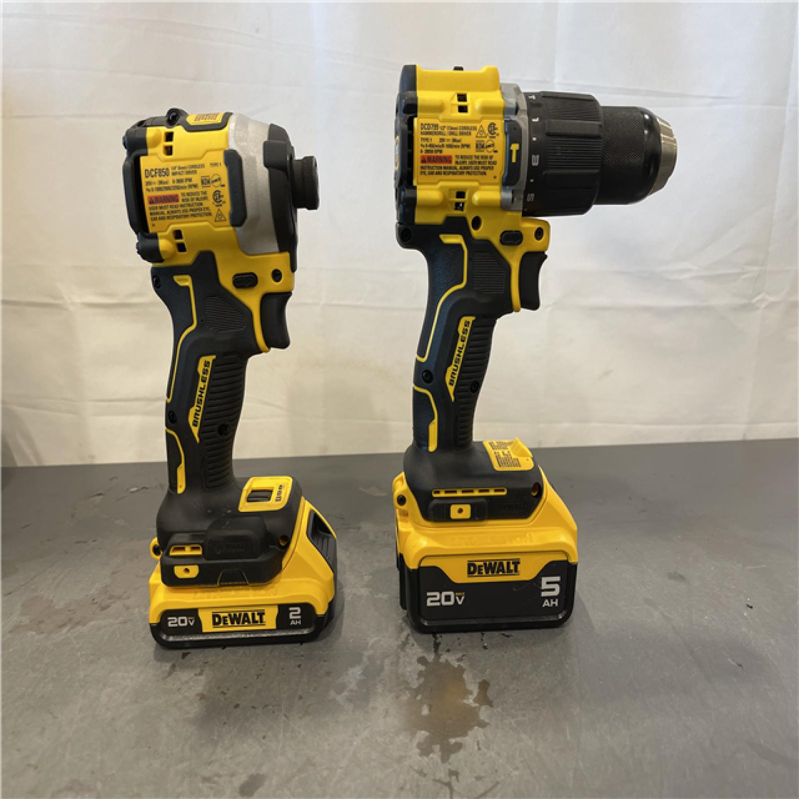 AS-IS - DeWalt ATOMIC 20-Volt Lithium-Ion Cordless 2-Tool Combo Kit