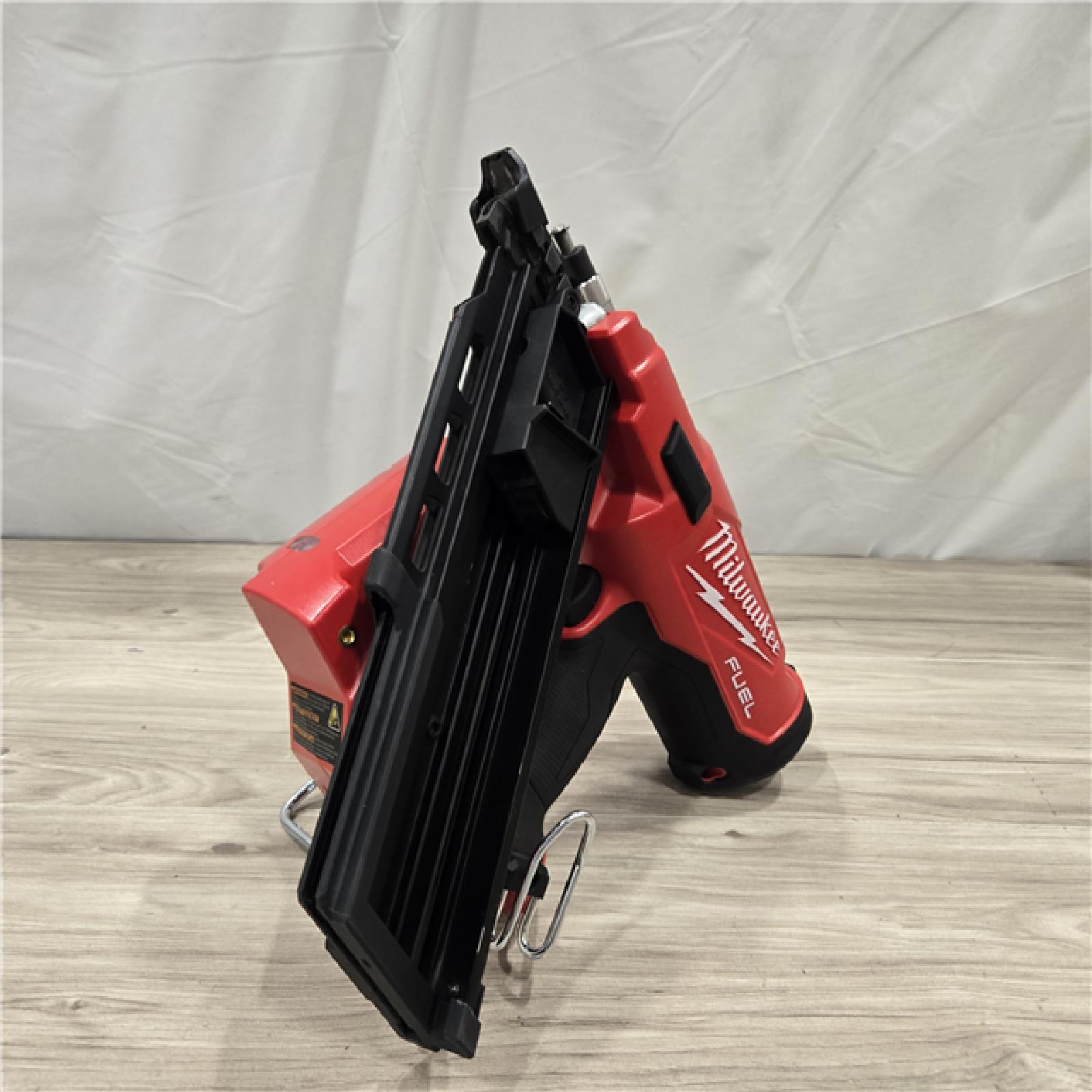 AS-IS Milwaukee 2744-20 M18 18V 21-Degree Cordless Framing Nailer (Tool-Only)