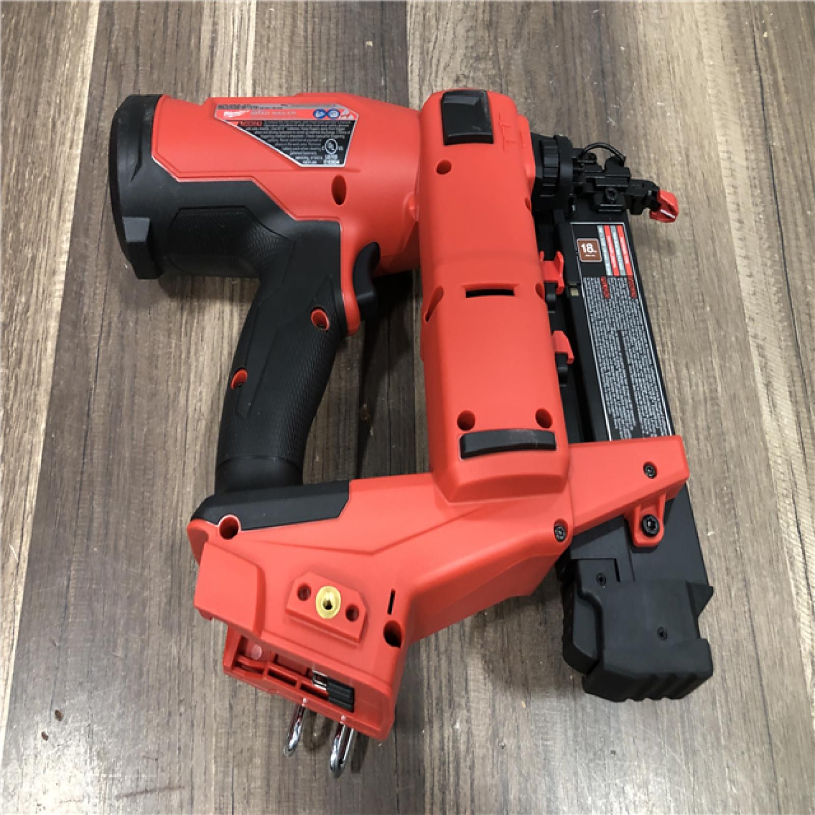 AS-IS Milwaukee FUEL 18-Volt Lithium-Ion Brushless Cordless Gen II 18-Gauge Brad Nailer (Tool-Only)
