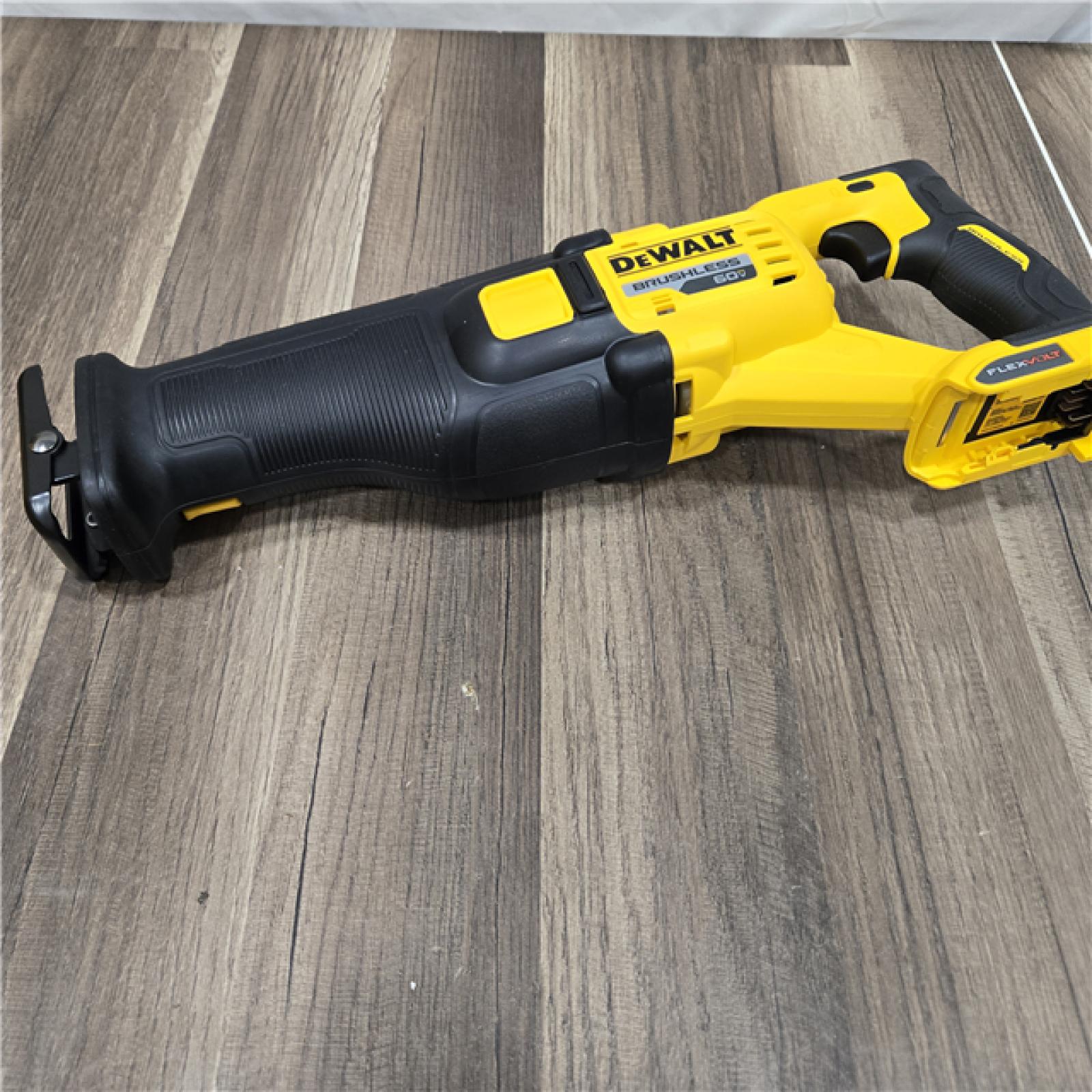 GOOD  DeWalt DCS389B FLEXVOLT 60V MAX Cordless Brushless Reciprocating Saw (Tool-Only)