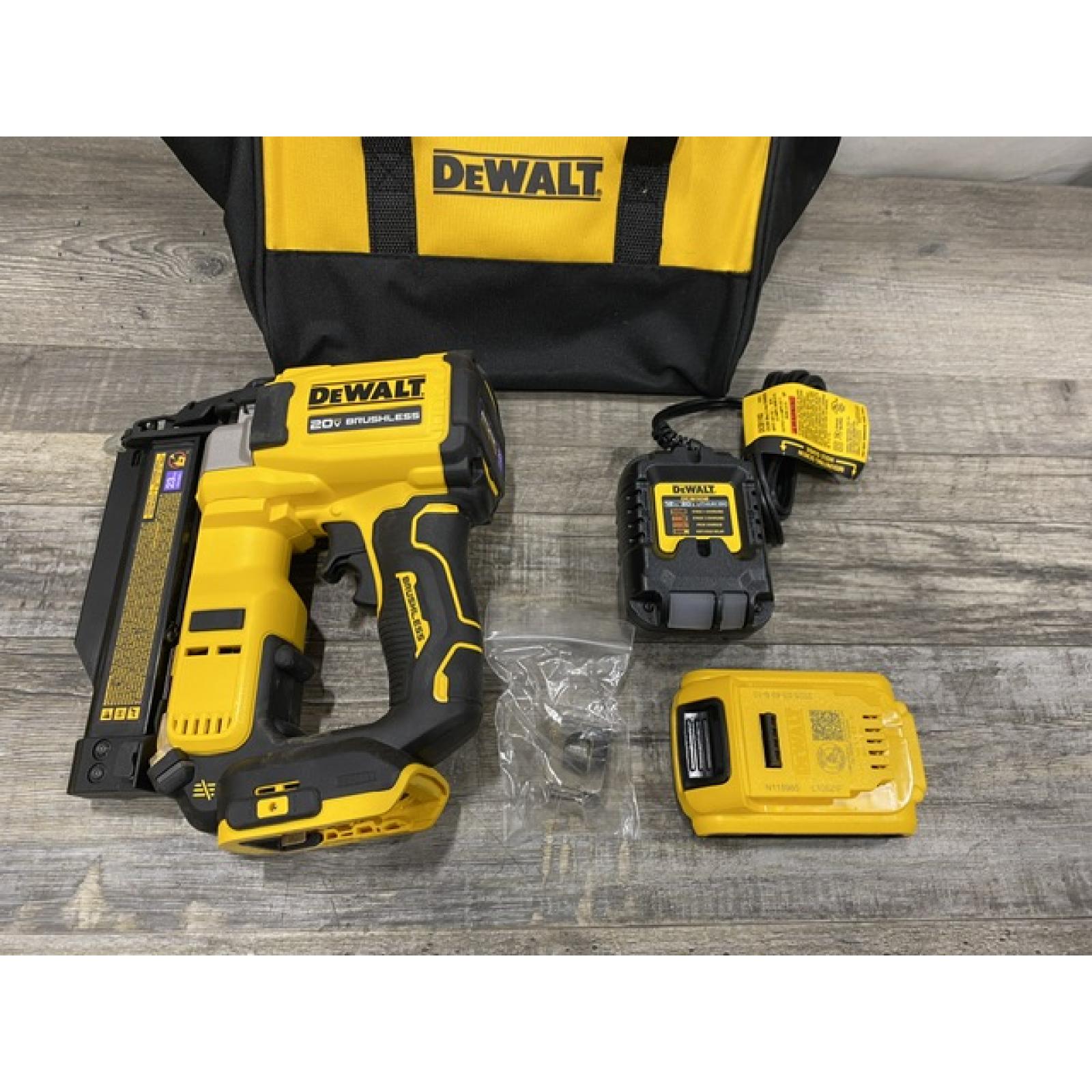 AS-IS DEWALT ATOMIC 20V MAX Lithium Ion Cordless 23 Gauge Pin Nailer Kit