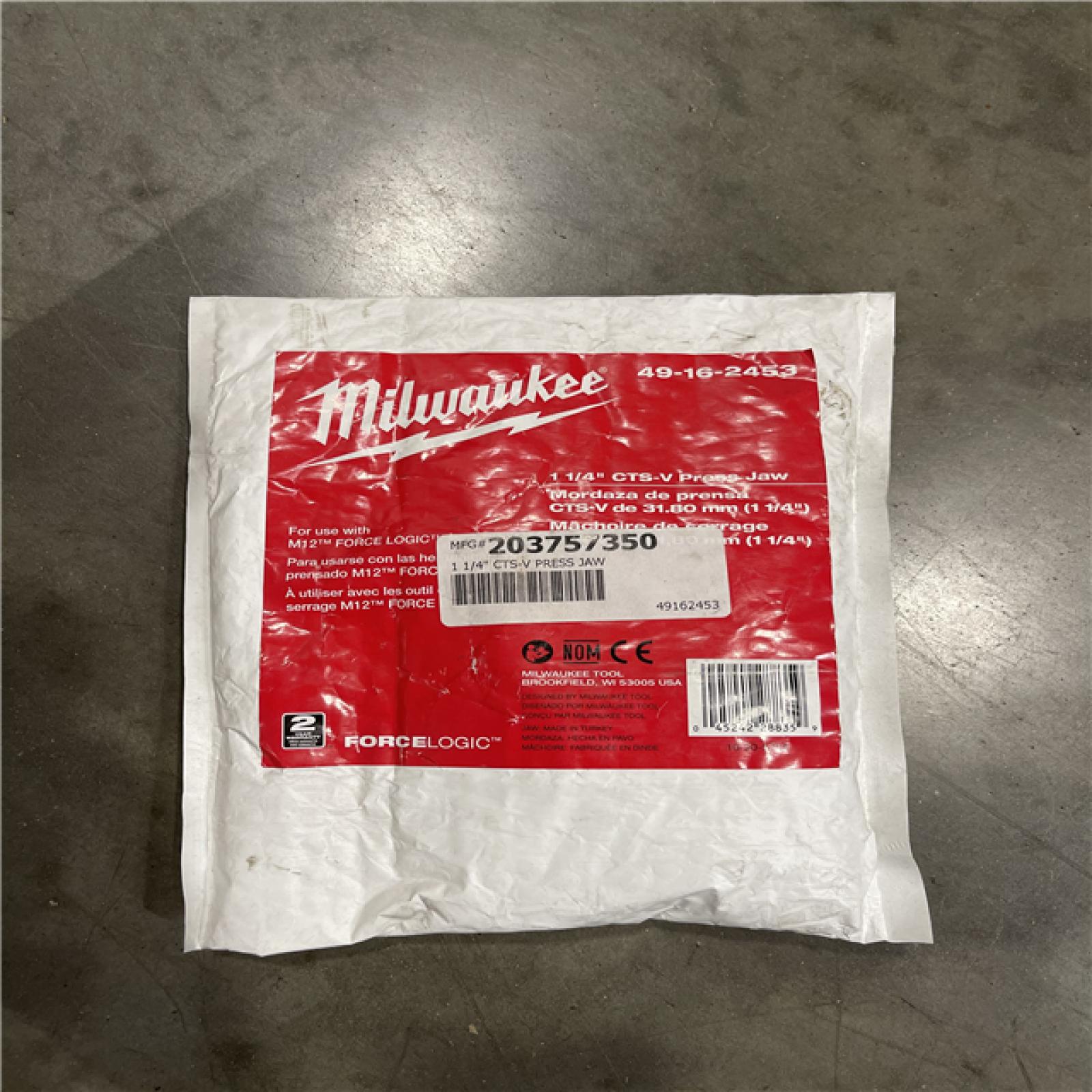 NEW! - Milwaukee M12 Force Logic 1-1/4 in. Press Tool Jaw