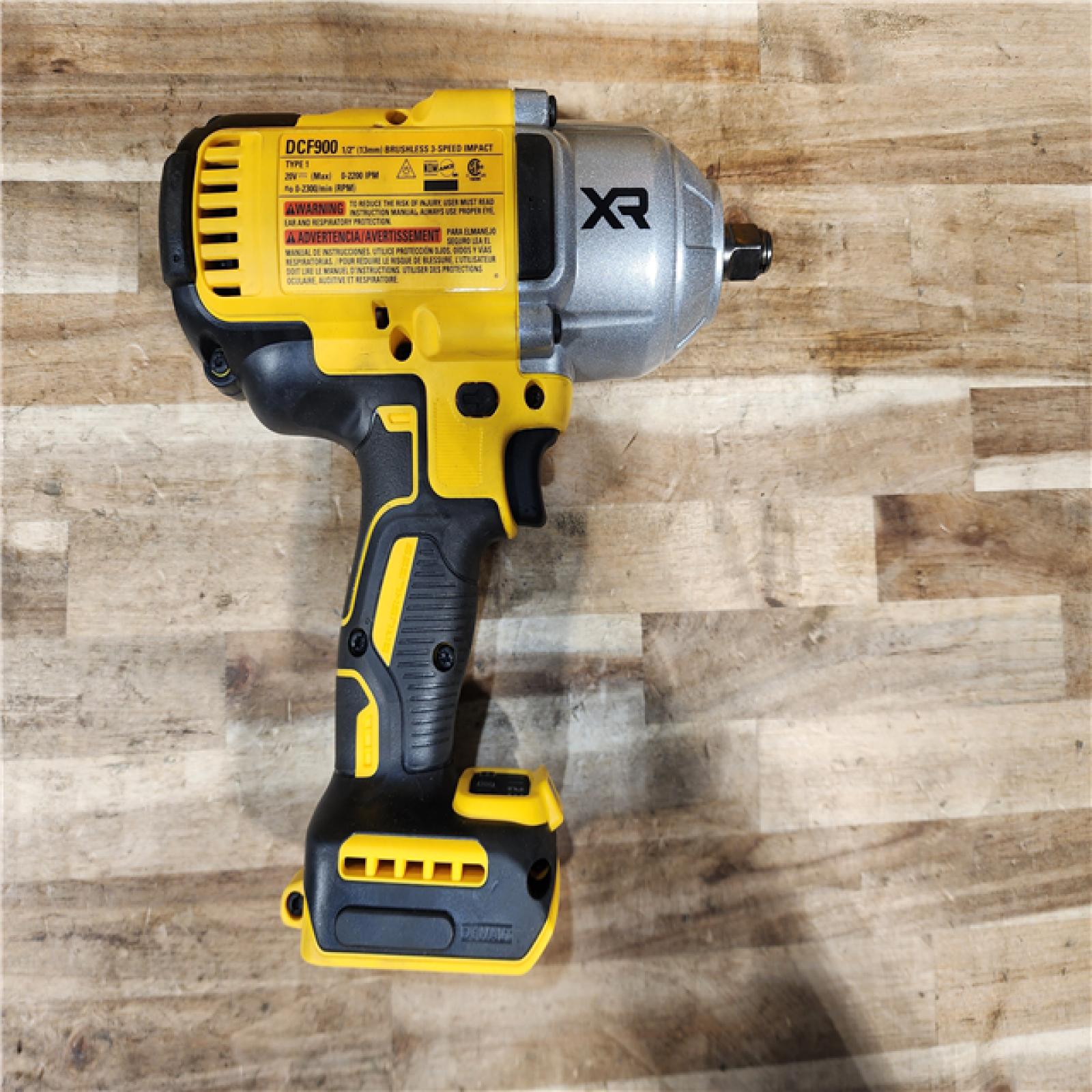 HOUSTON LOCATION - AS-IS DEWALT 20V MAX Lithium-Ion Cordless 1/2 in. Impact Wrench Kit
