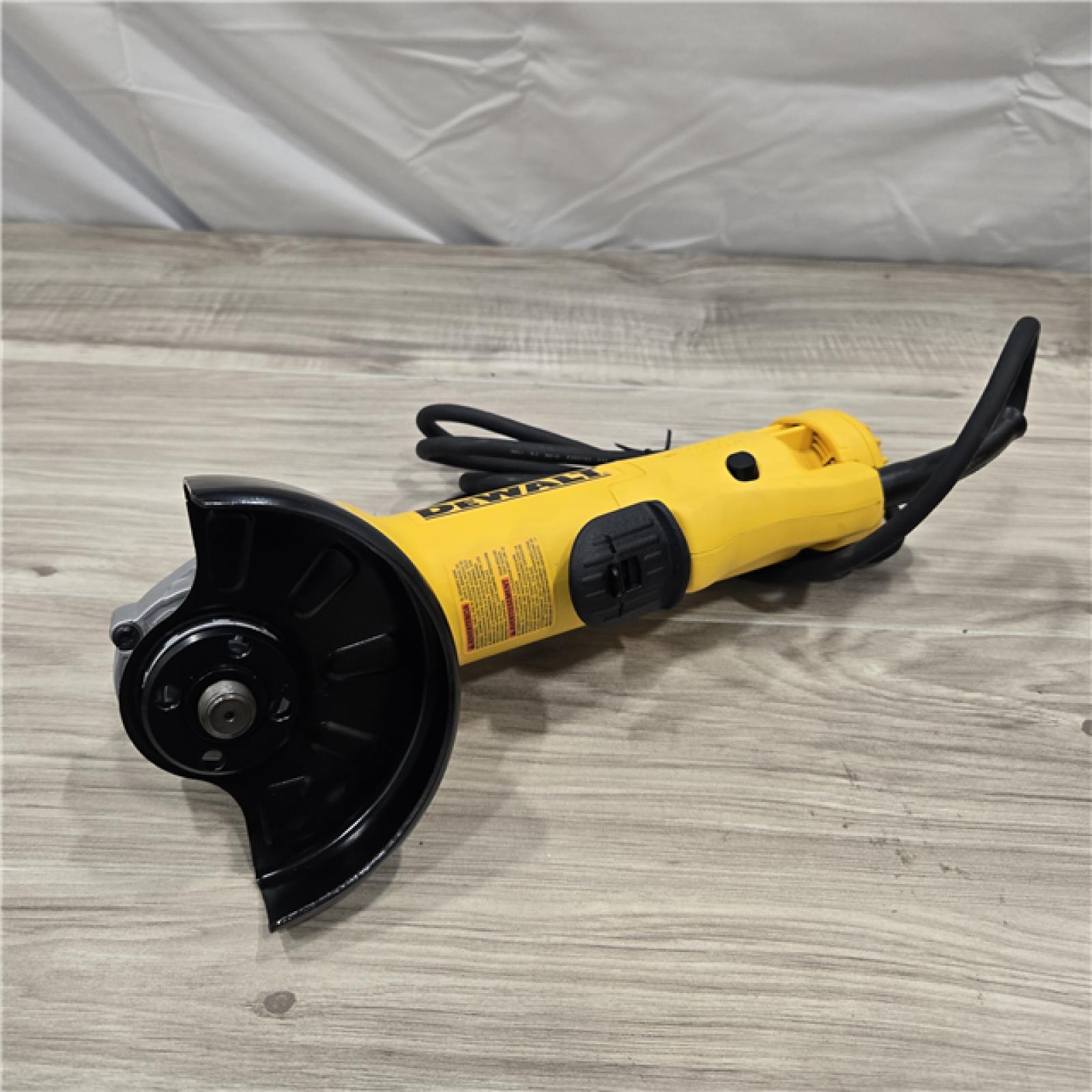 LIKE NEW! - DEWALT 11 Amp Corded 4.5 in. Small Angle Grinder