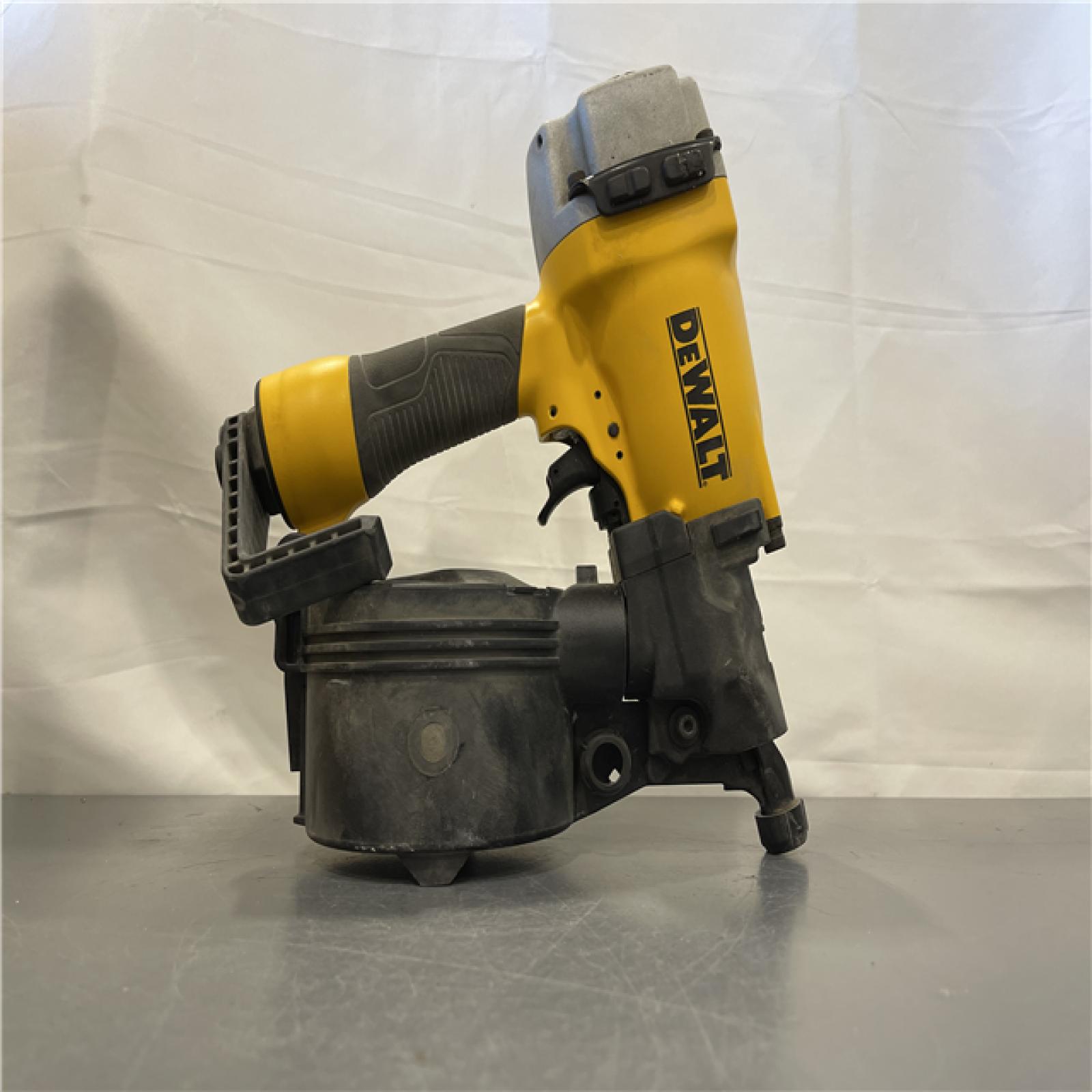 AS-IS - DeWalt 15 Degree 2-1/2 in. Coil Siding Nailer