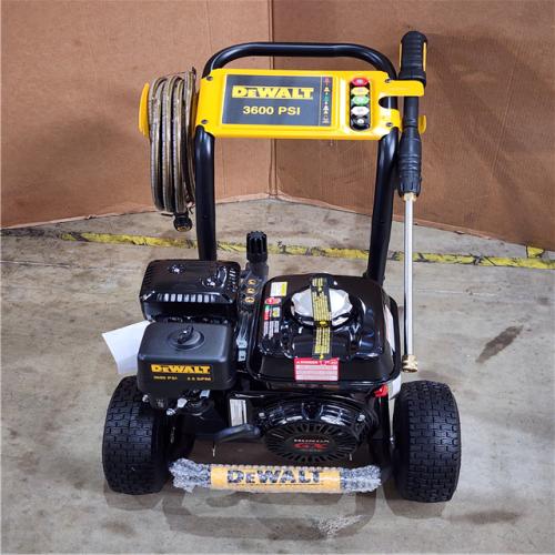 HOUSTON LOCATION - AS-IS (APPEARS LIKE NEW) DEWALT 3600 PSI 2.5 GPM Gas Cold Water Professional Pressure Washer with HONDA GX200 Engine