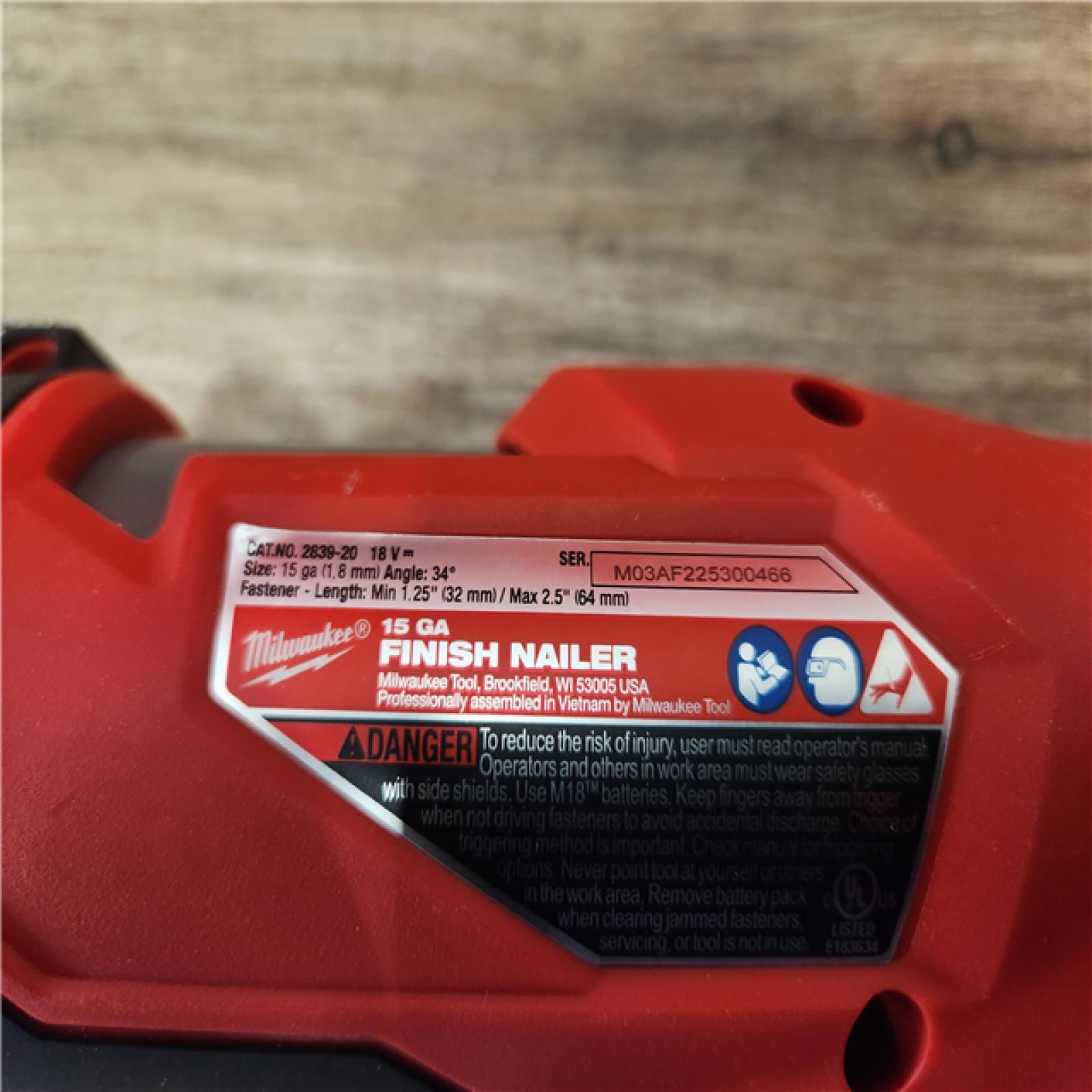 Phoenix Location NEW Milwaukee M18 FUEL 18-Volt Lithium-Ion Brushless Cordless Gen II 15-Gauge Angled Finish Nailer (Tool-Only)