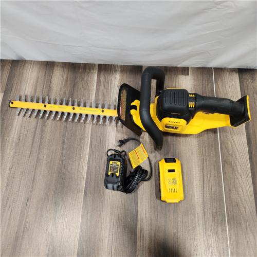 LIKE NEW! - DEWALT 20V MAX Cordless Battery Powered Hedge Trimmer Kit