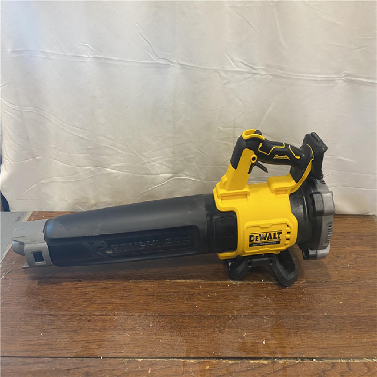 AS-IS DEWALT 20V MAX 125 MPH 450 CFM Brushless Cordless Battery Powered Blower (Tool Only)