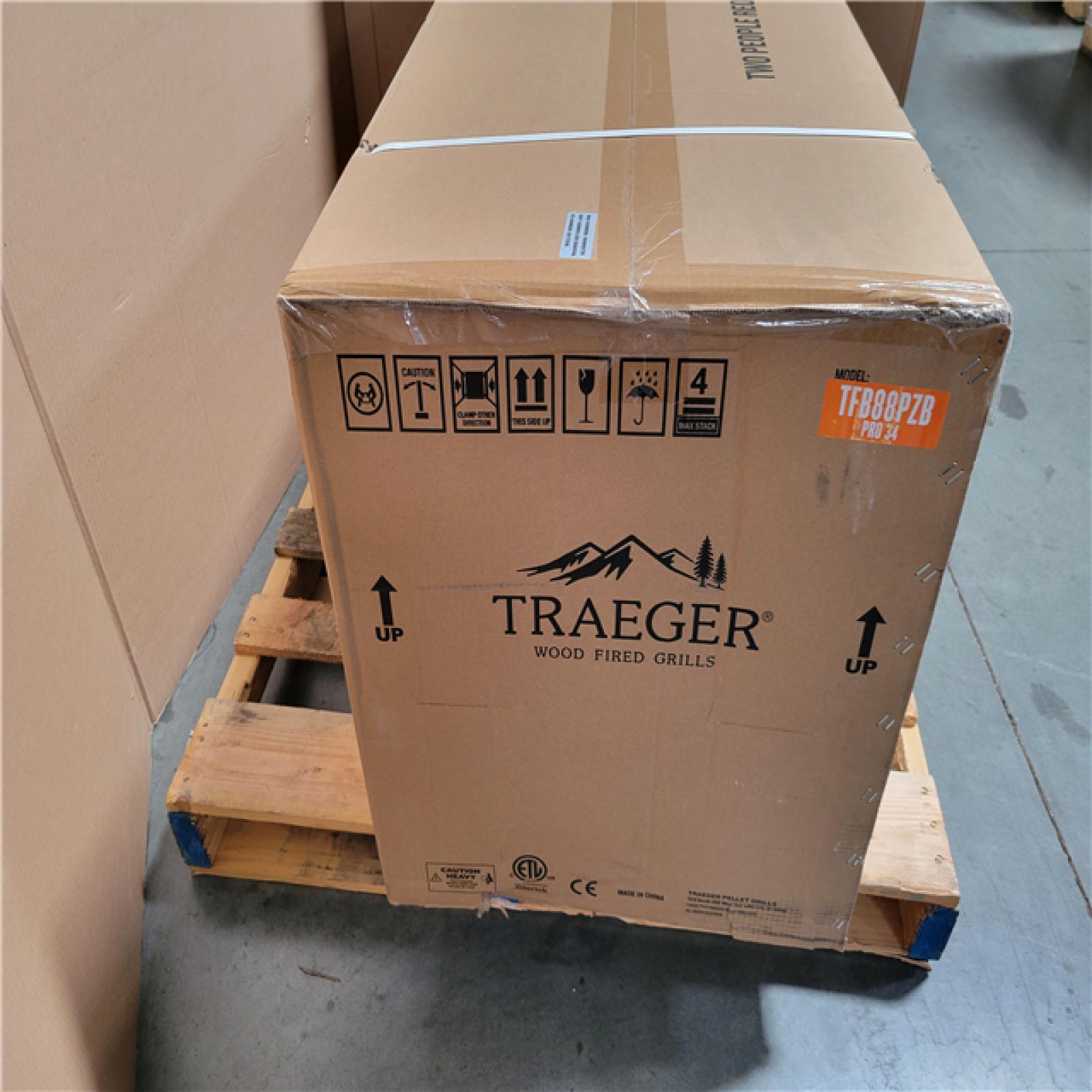 CALIFORNIA AS-IS NEW Traeger Pro 34 Wood Pellet Grill and Smoker