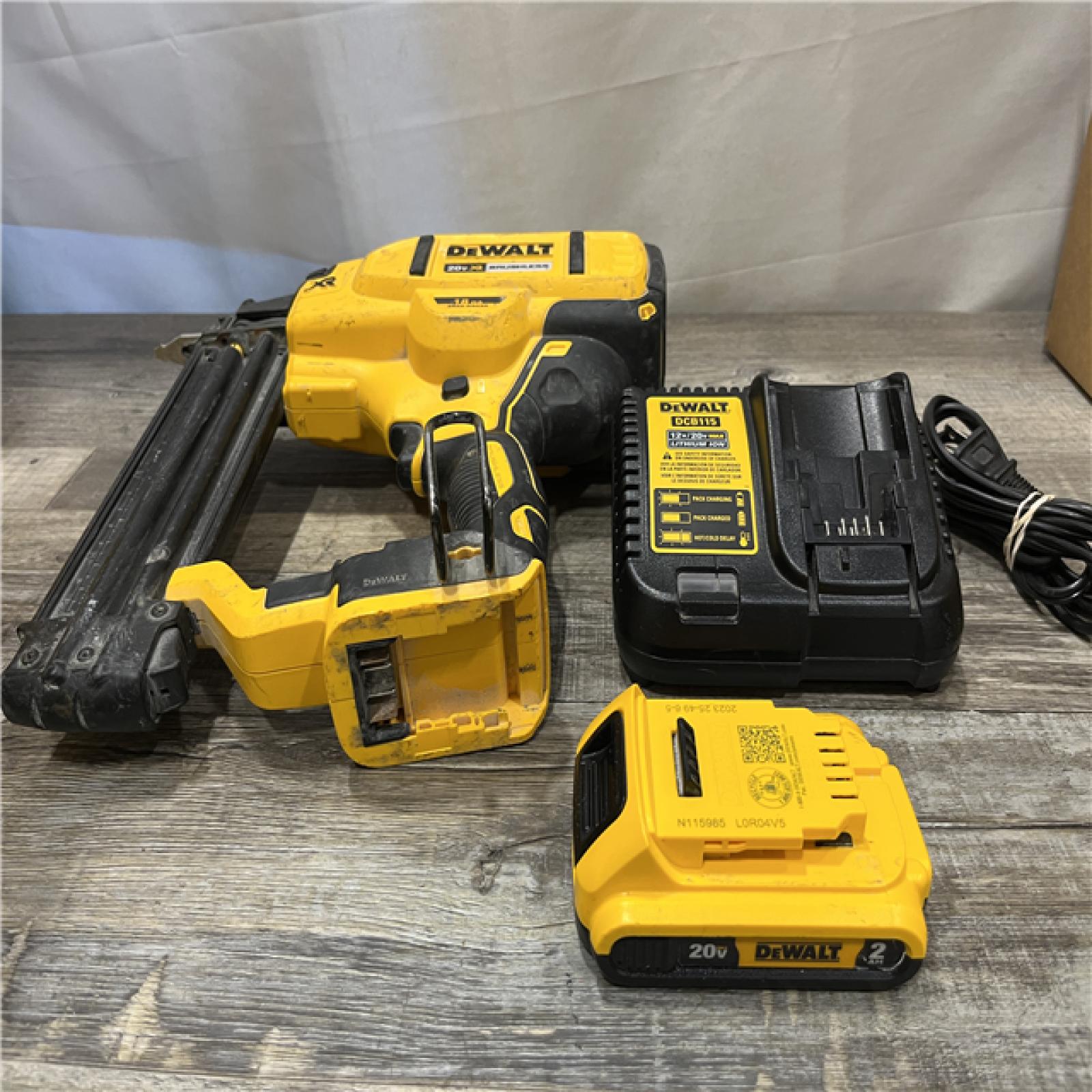 AS-IS DEWALT 20V MAX XR 18 Gauge Brad Nailer Kit