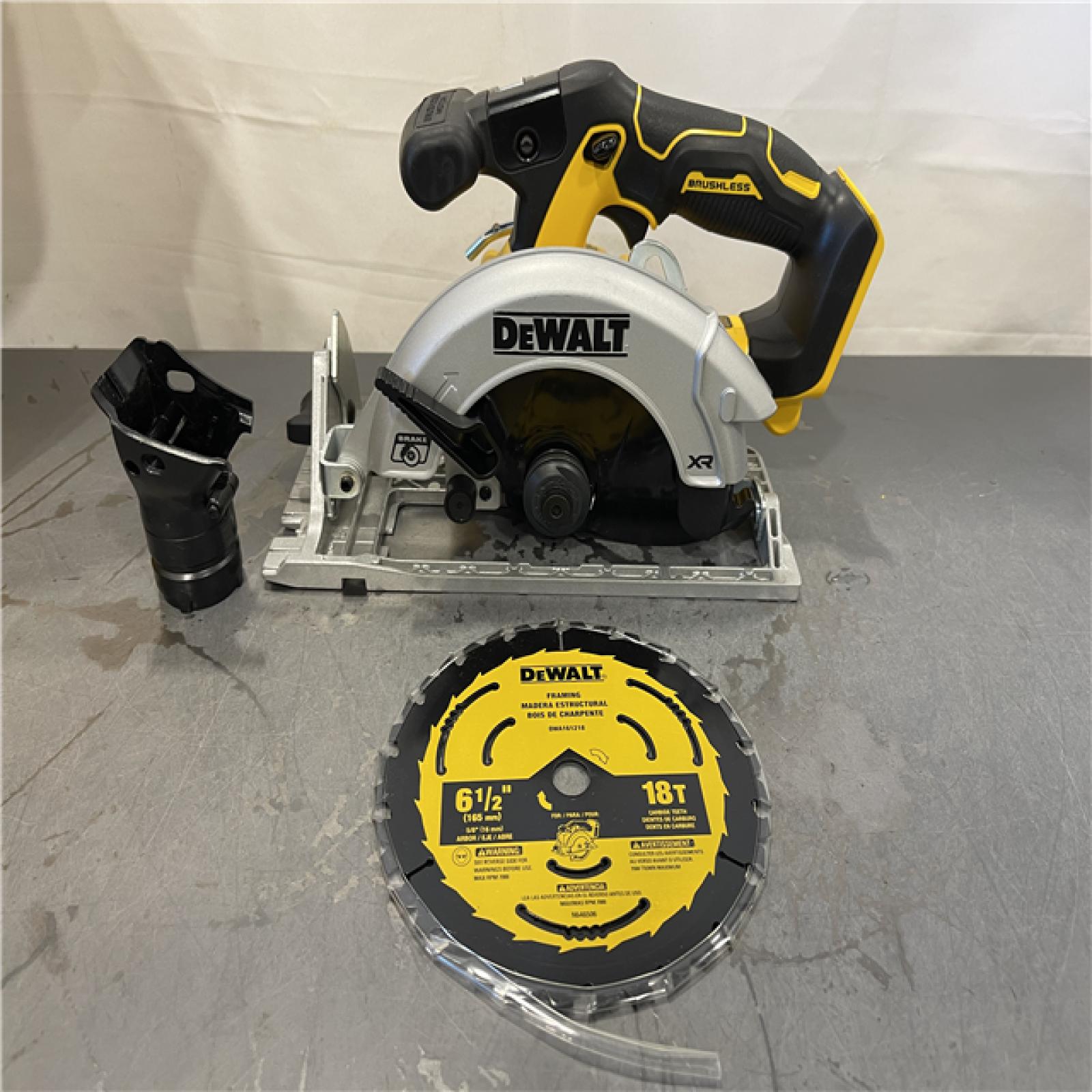 AS-IS - DeWALT 20V MAX Cordless Brushless 6-1/2 in. Sidewinder Style Circular Saw