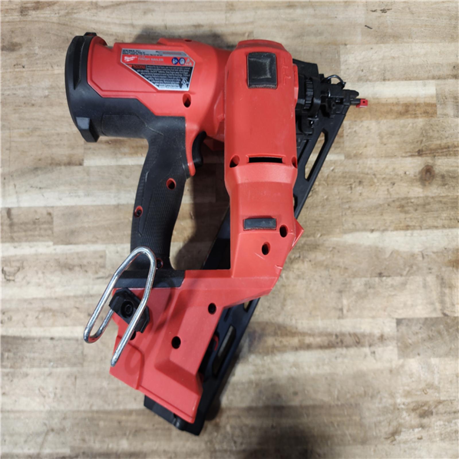 HOUSTON LOCATION - AS-IS Milwaukee FUEL 18-Volt Lithium-Ion Brushless Cordless Gen II 15-Gauge Angled Finish Nailer (Tool-Only)