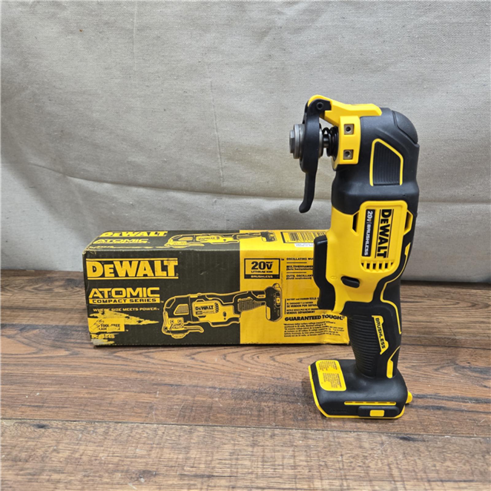 AS-IS DEWALT ATOMIC 20V MAX Cordless Brushless Oscillating Multi Tool (Tool Only)