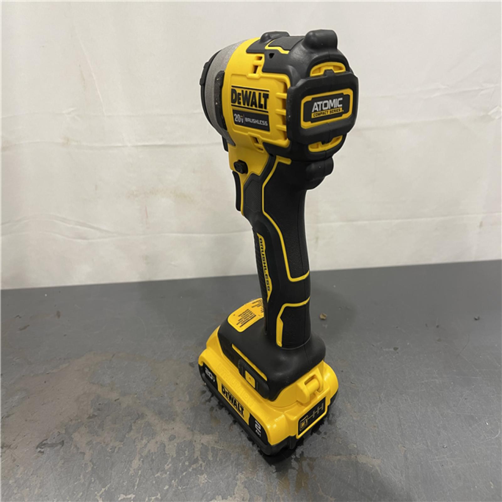 AS-IS - DeWALT ATOMIC 20V Max Lithium-Ion Brushless Cordless Compact 1/4 in. Impact Driver Kit