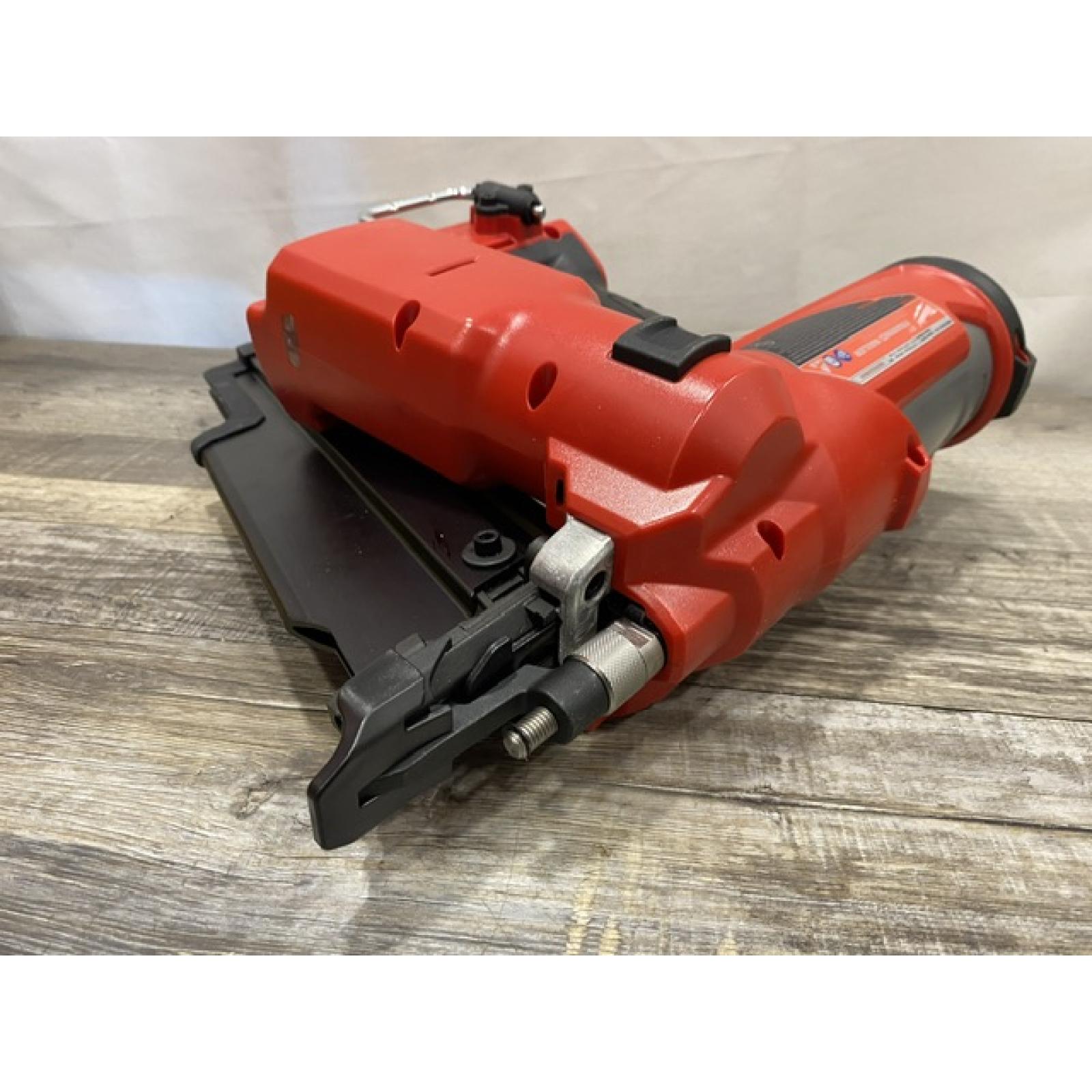 AS-IS Milwaukee FUEL 3-1/2 in. 18-Volt 21-Degree Lithium-Ion Brushless Cordless Framing Nailer (Tool-Only)