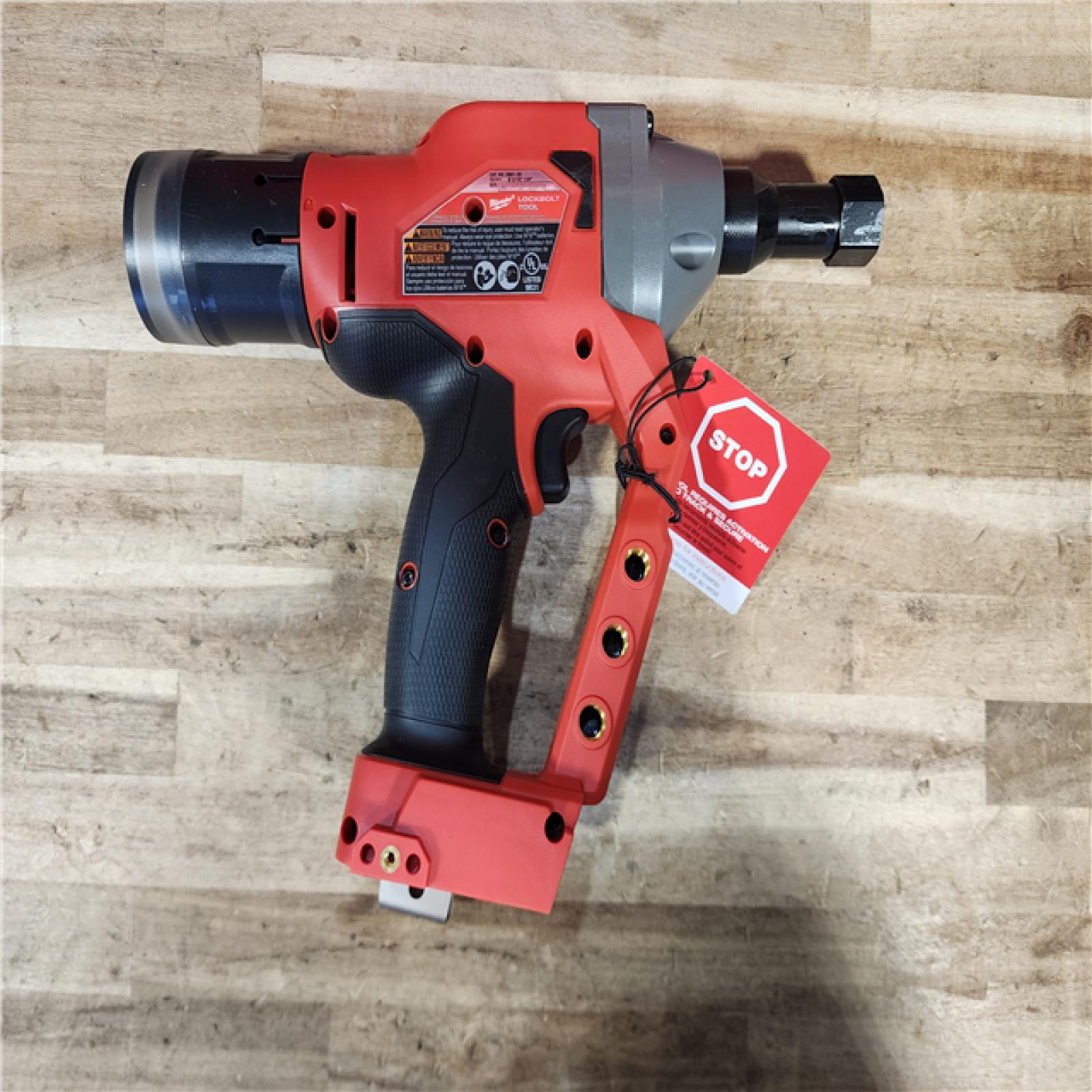 HOUSTON LOCATION - AS-IS (APPEARS LIKE NEW) M18 FUEL ONE-KEY 18V Lithium-Ion Brushless Cordless 1/4 in. Lockbolt Tool (Tool-Only)