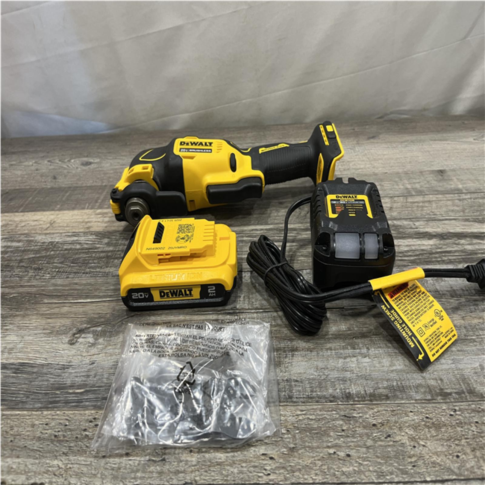 AS-IS DEWALT ATOMIC 20V MAX Cordless Brushless Oscillating Multi Tool Kit