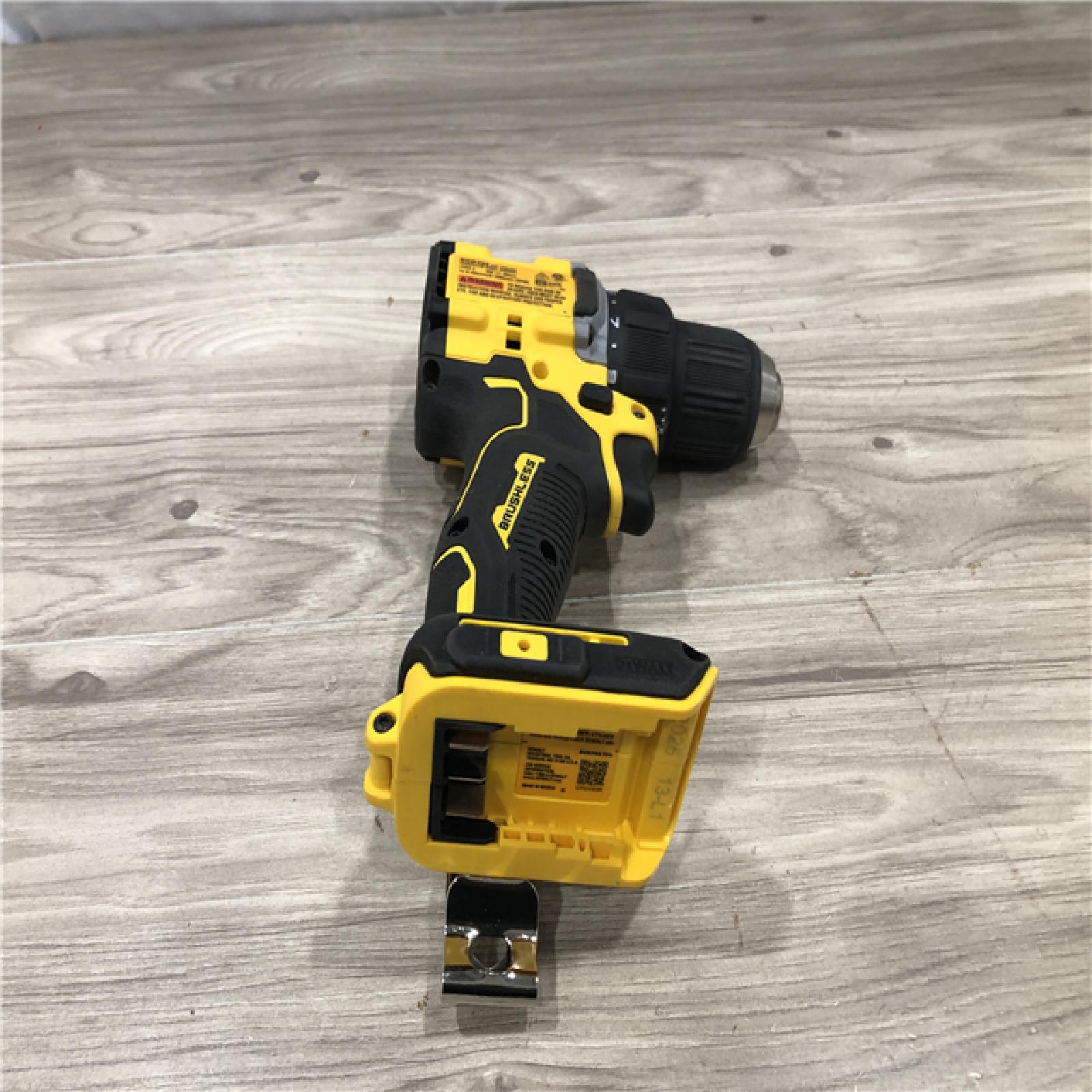 AS-IS DEWALT Atomic 20V Lithium-Ion Cordless Compact 1/2 in. Drill/Driver Kit