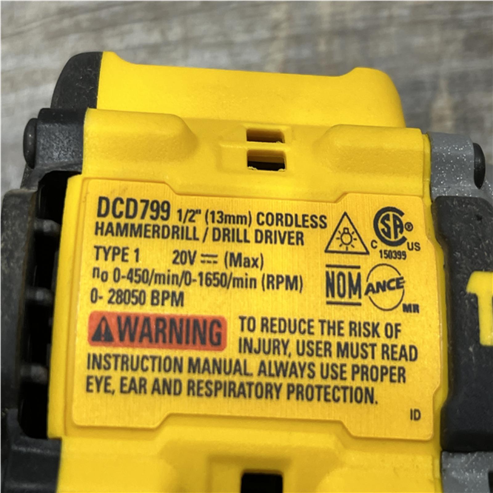 AS-IS DEWALT ATOMIC 20V Lithium-Ion Cordless 1/2 in. Hammer Drill Kit