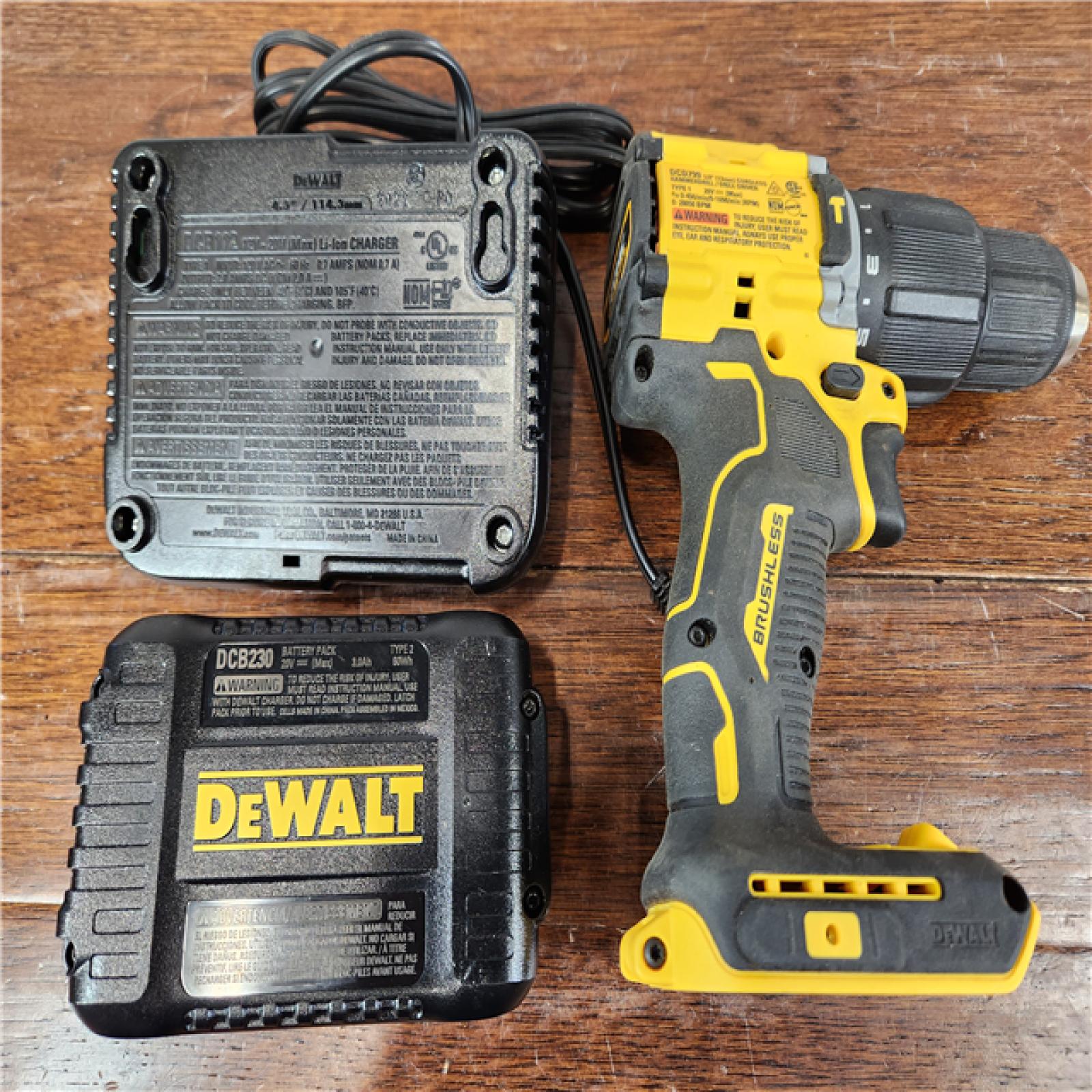 AS-IS DEWALT ATOMIC 20V MAX Brushless Cordless 1/2 Hammer Drill Kit