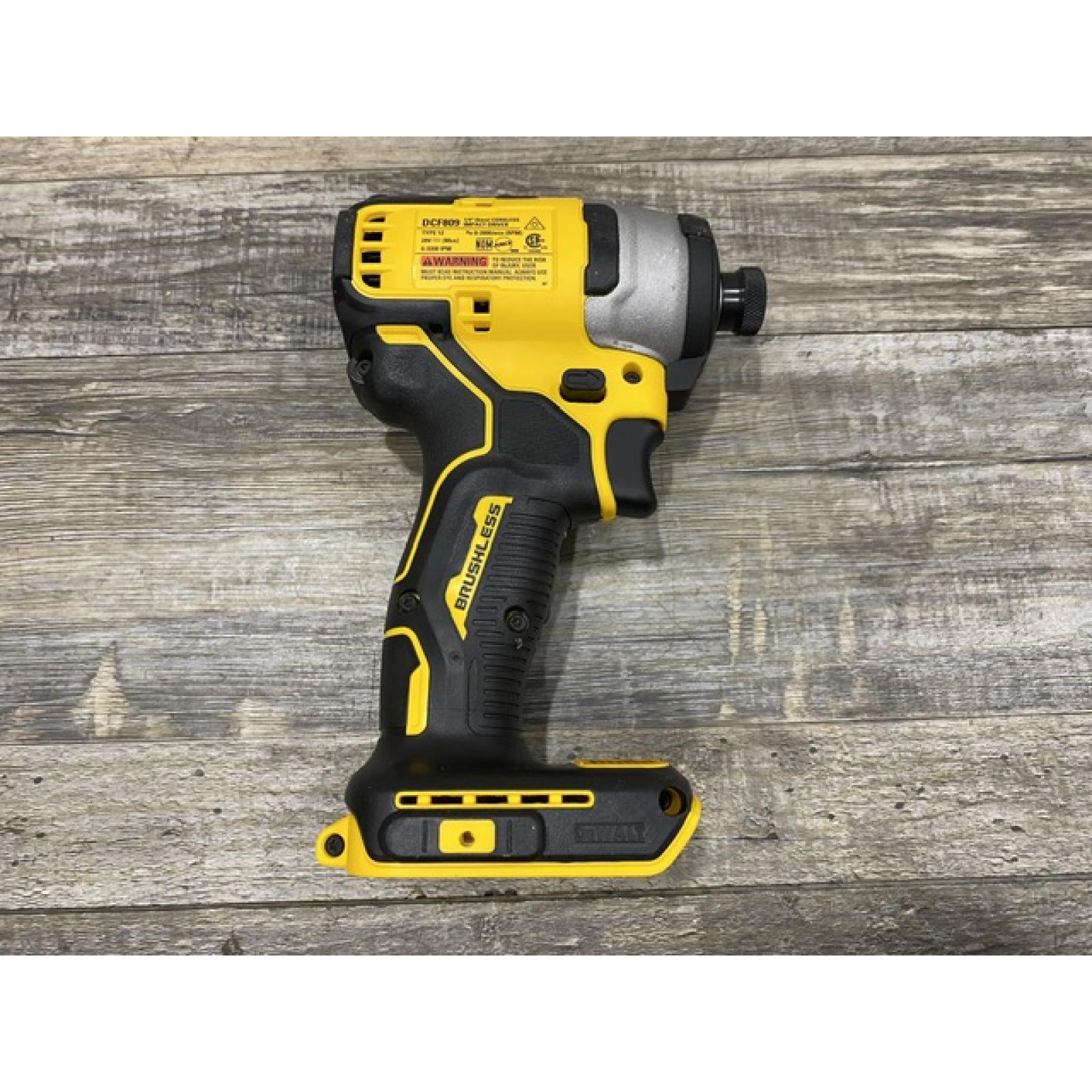 AS-IS DEWALT Atomic 20V Max Lithium-Ion Brushless Cordless Compact 1/4 in. Impact Driver Kit