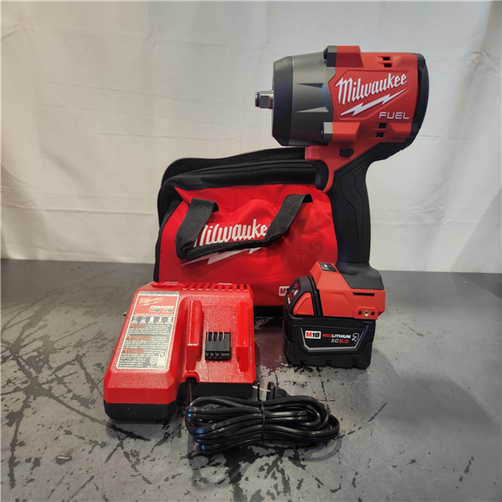 AS-IS- Milwaukee FUEL 18V Lithium-Ion Brushless Cordless 1/2 in. Impact Wrench w/Friction Ring Kit