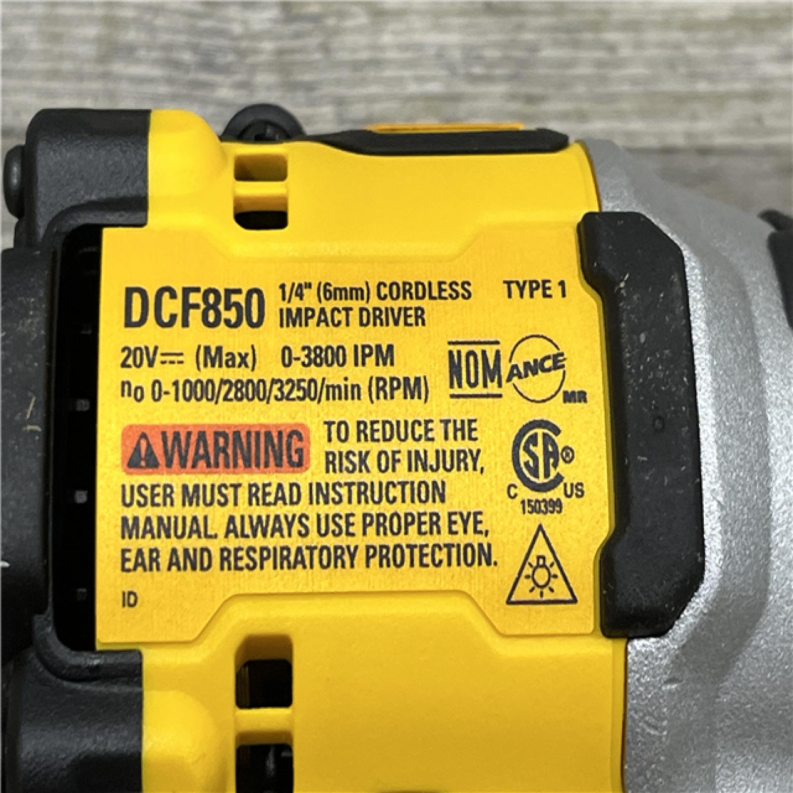 AS-IS DEWALT ATOMIC 20V MAX Lithium-Ion Cordless 1/4 in. Brushless Impact Driver Kit
