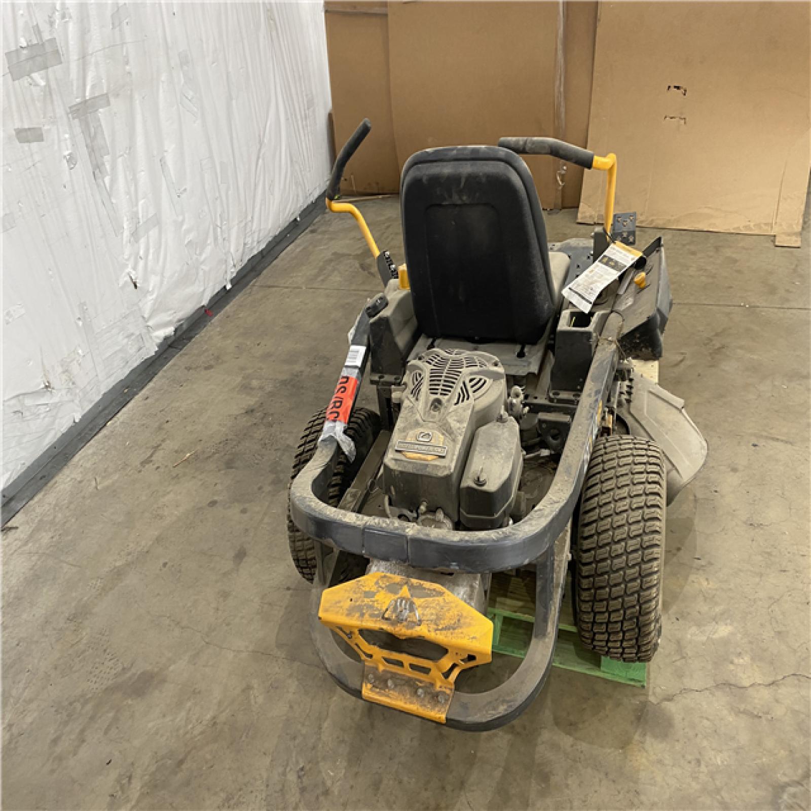 Houston Location AS IS - Cub Cadet ZT1 42E  42 Riding Mower