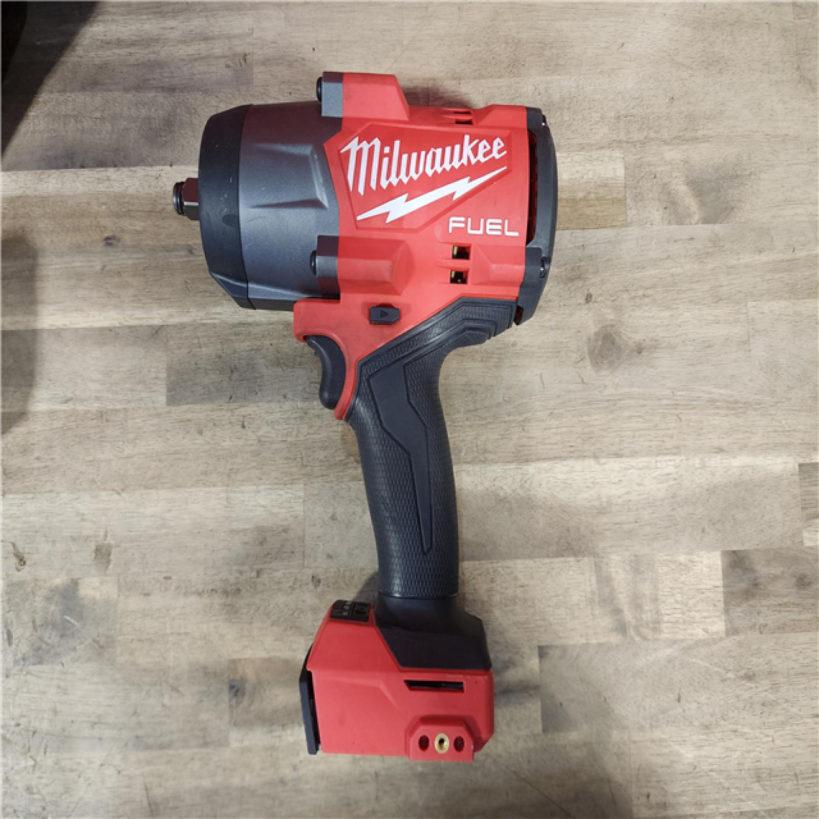 HOUSTON LOCATION - AS-IS Milwaukee M18 1/2 in. Cordless Brushless High Torque Impact Wrench Kit (Battery & Charger)